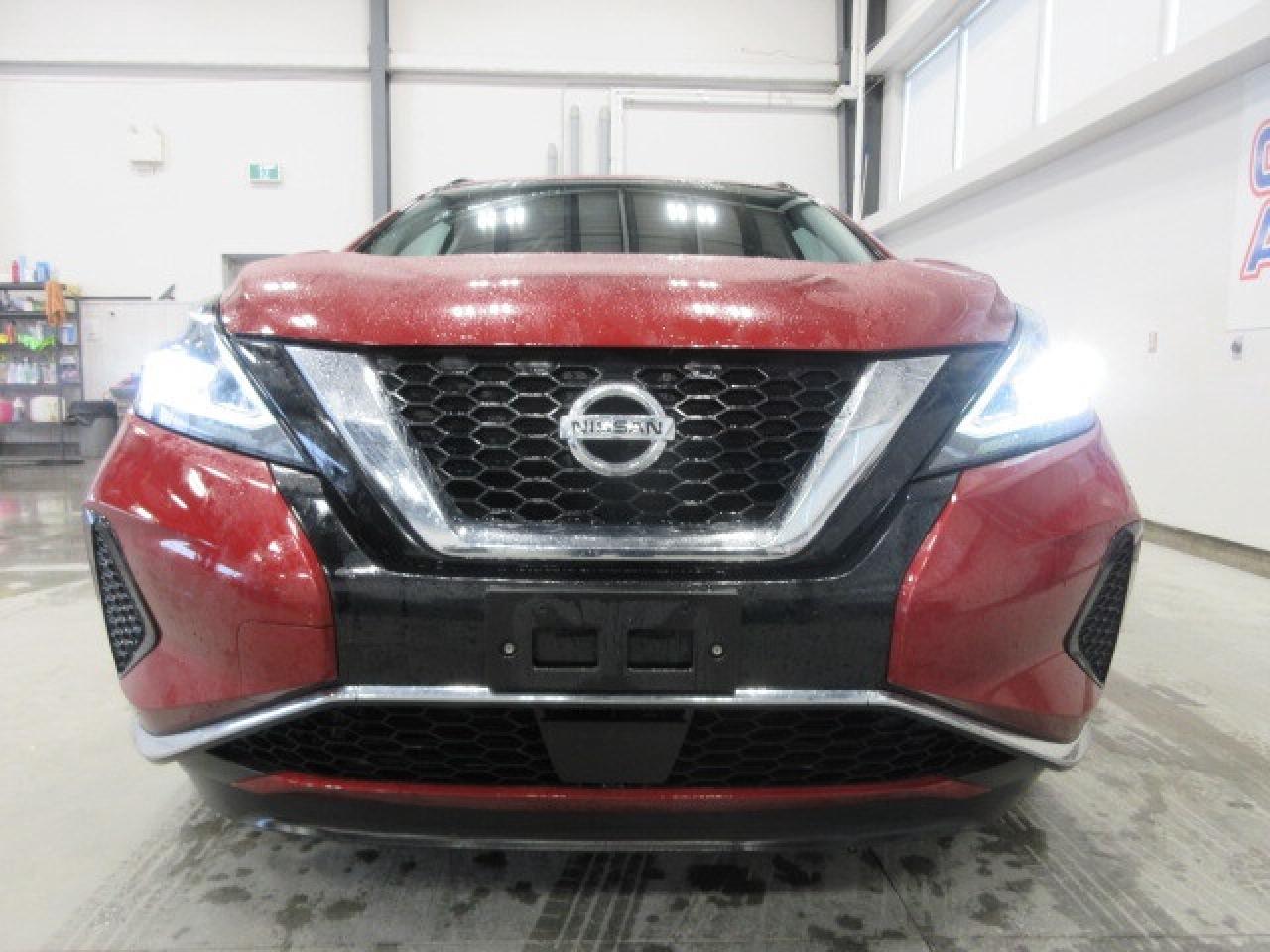 2019 Nissan Murano AWD SV TECH, NAV, ROOF, APPLE/ANDROID, 88K! Photo2