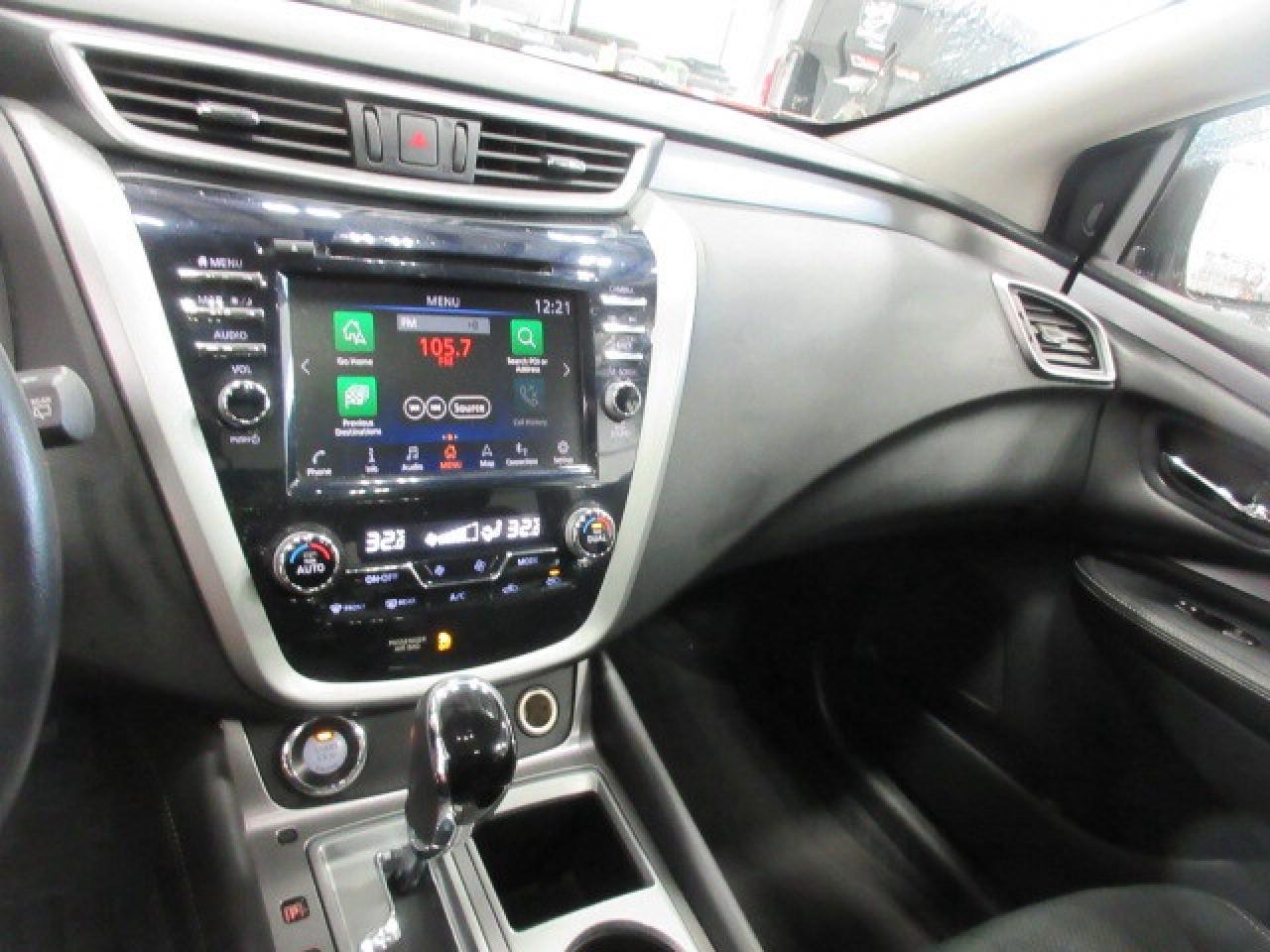 2019 Nissan Murano AWD SV TECH, NAV, ROOF, APPLE/ANDROID, 88K! Photo