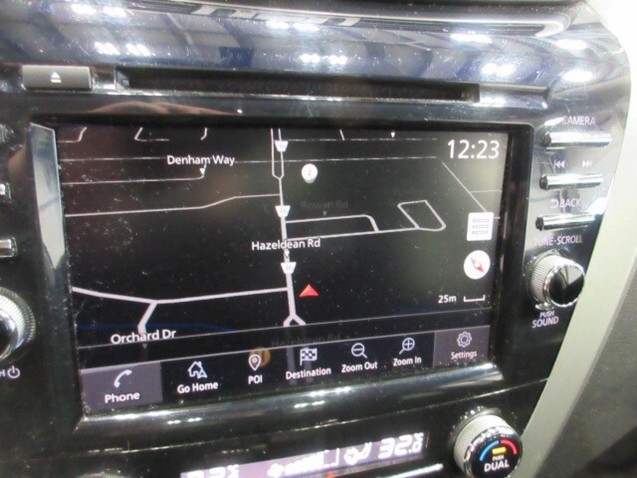 2019 Nissan Murano AWD SV TECH, NAV, ROOF, APPLE/ANDROID, 88K! Photo