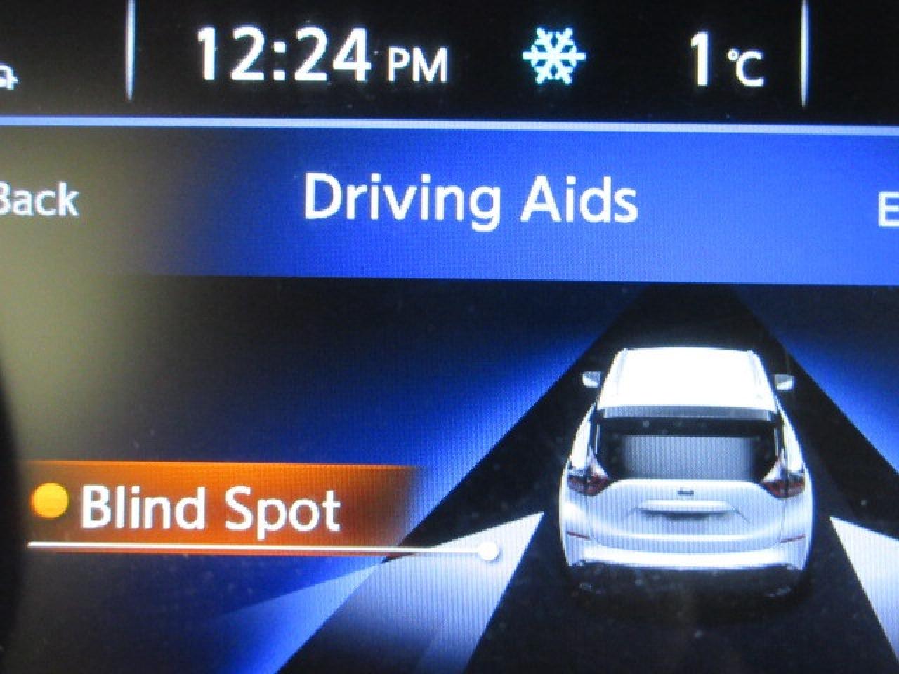 2019 Nissan Murano AWD SV TECH, NAV, ROOF, APPLE/ANDROID, 88K! Photo