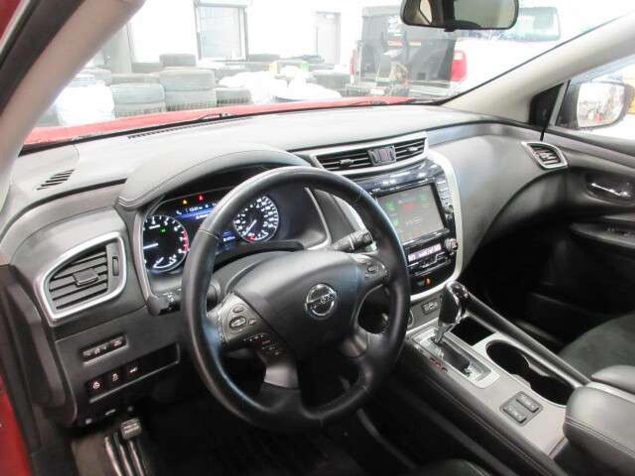 2019 Nissan Murano AWD SV TECH, NAV, ROOF, APPLE/ANDROID, 88K! Photo