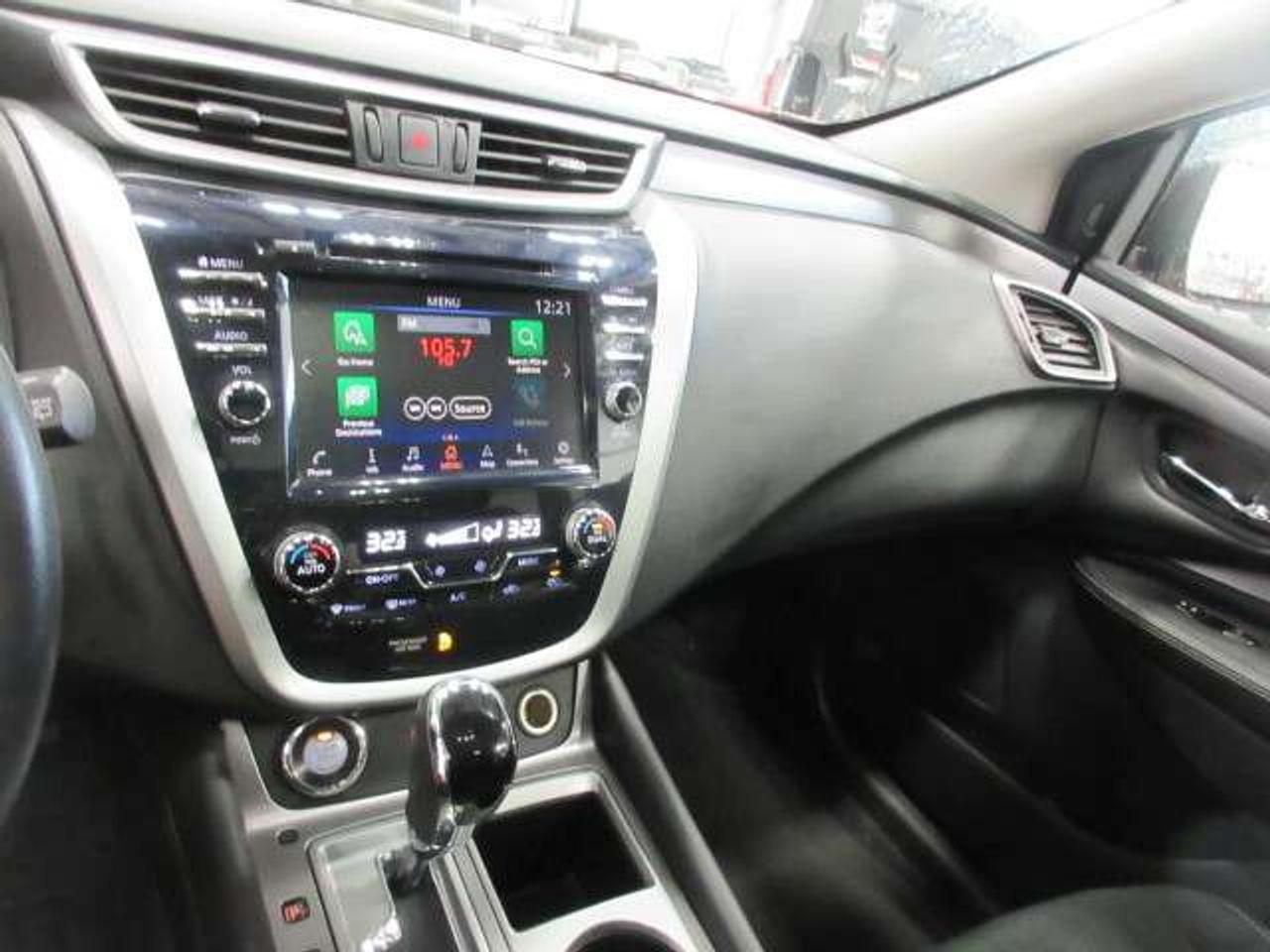 2019 Nissan Murano AWD SV TECH, NAV, ROOF, APPLE/ANDROID, 88K! Photo