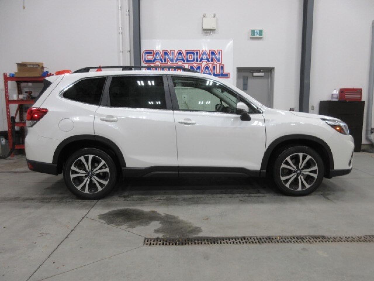 2021 Subaru Forester 2.5i LIMITED W/NAV, EYESIGHT, ROOF, LEATHER, 43K! Photo