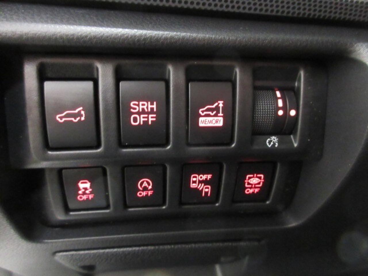 2021 Subaru Forester 2.5i LIMITED W/NAV, EYESIGHT, ROOF, LEATHER, 43K! Photo