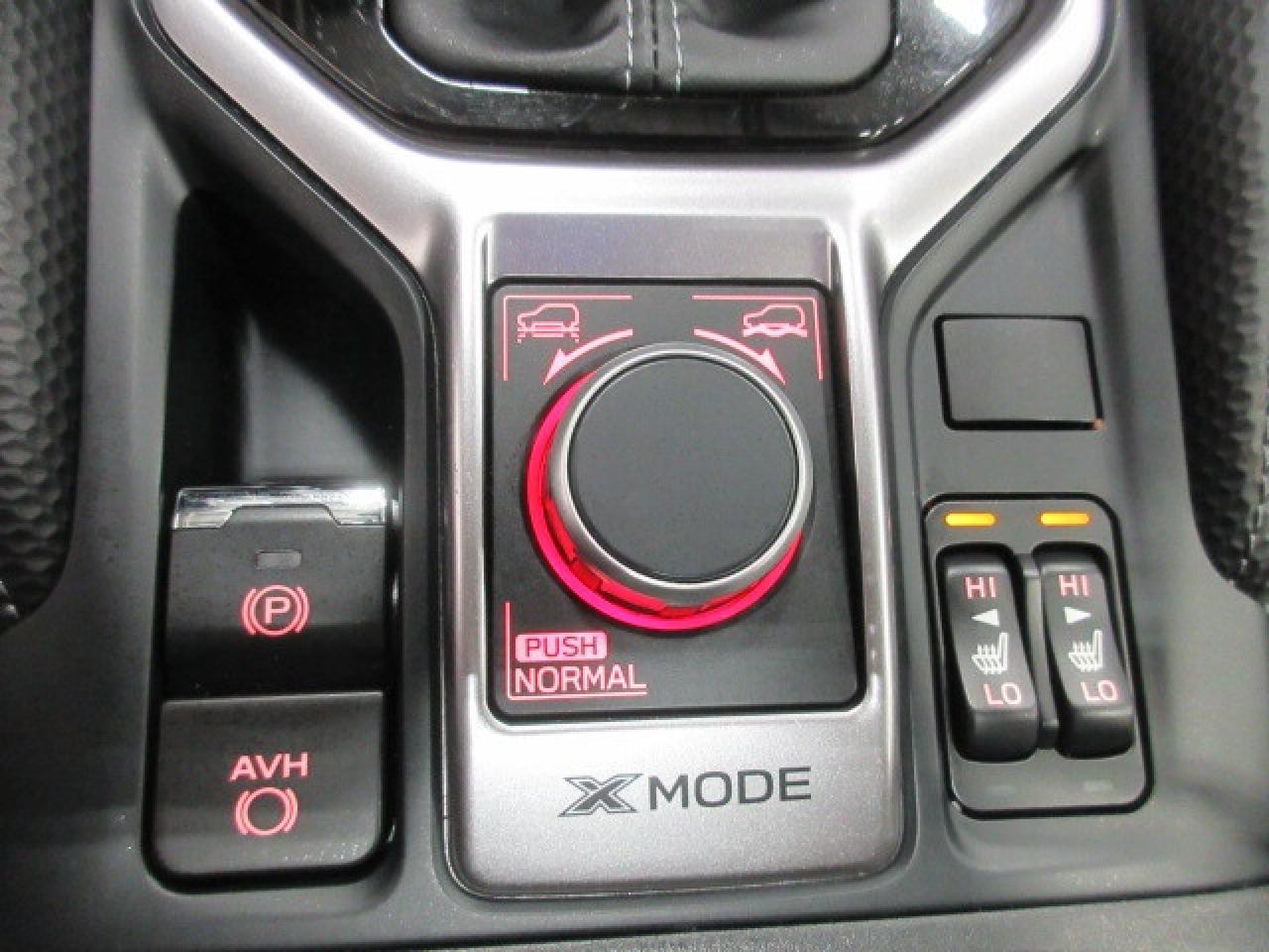 2021 Subaru Forester 2.5i LIMITED W/NAV, EYESIGHT, ROOF, LEATHER, 43K! Photo