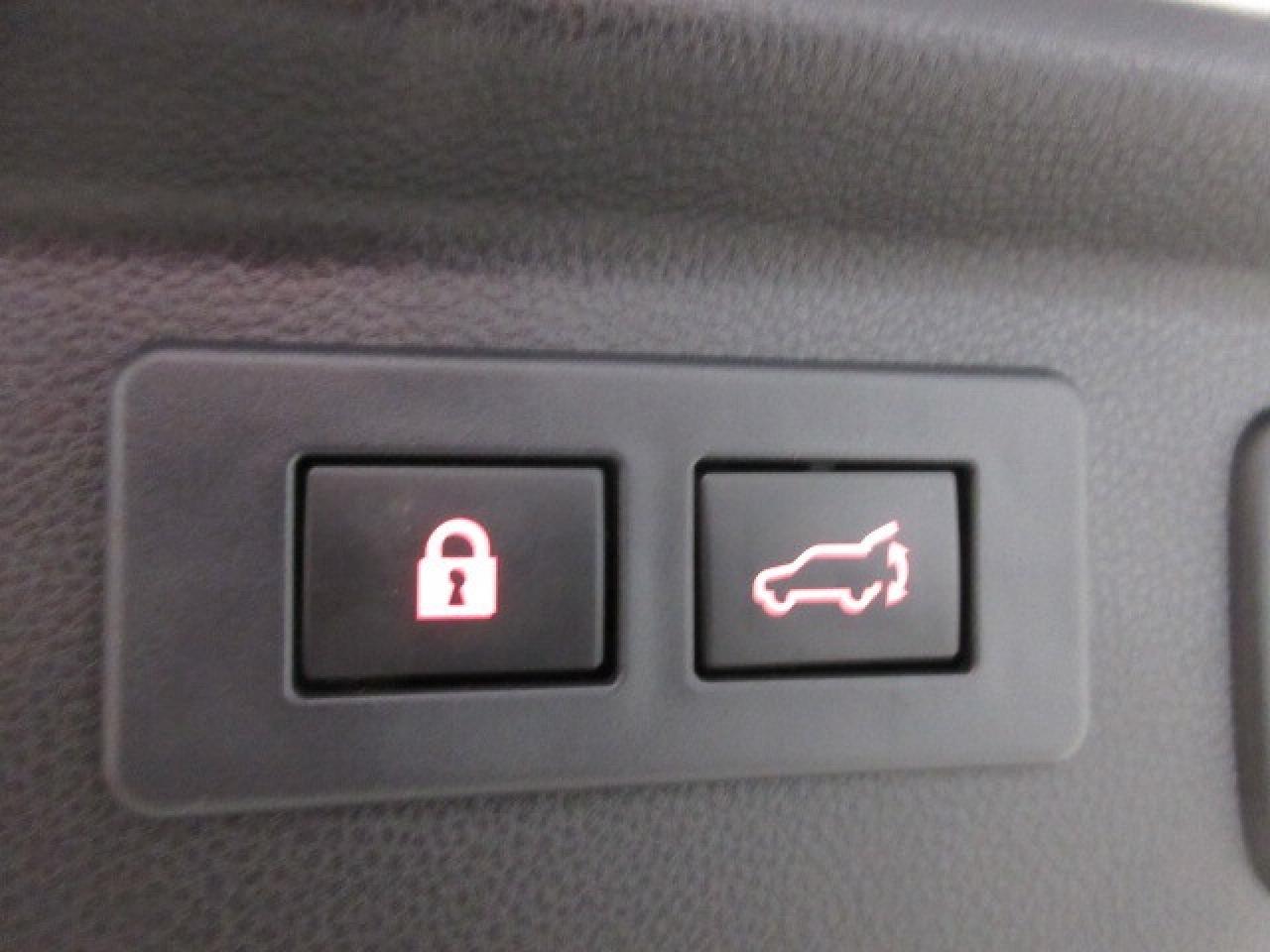 2021 Subaru Forester 2.5i LIMITED W/NAV, EYESIGHT, ROOF, LEATHER, 43K! Photo