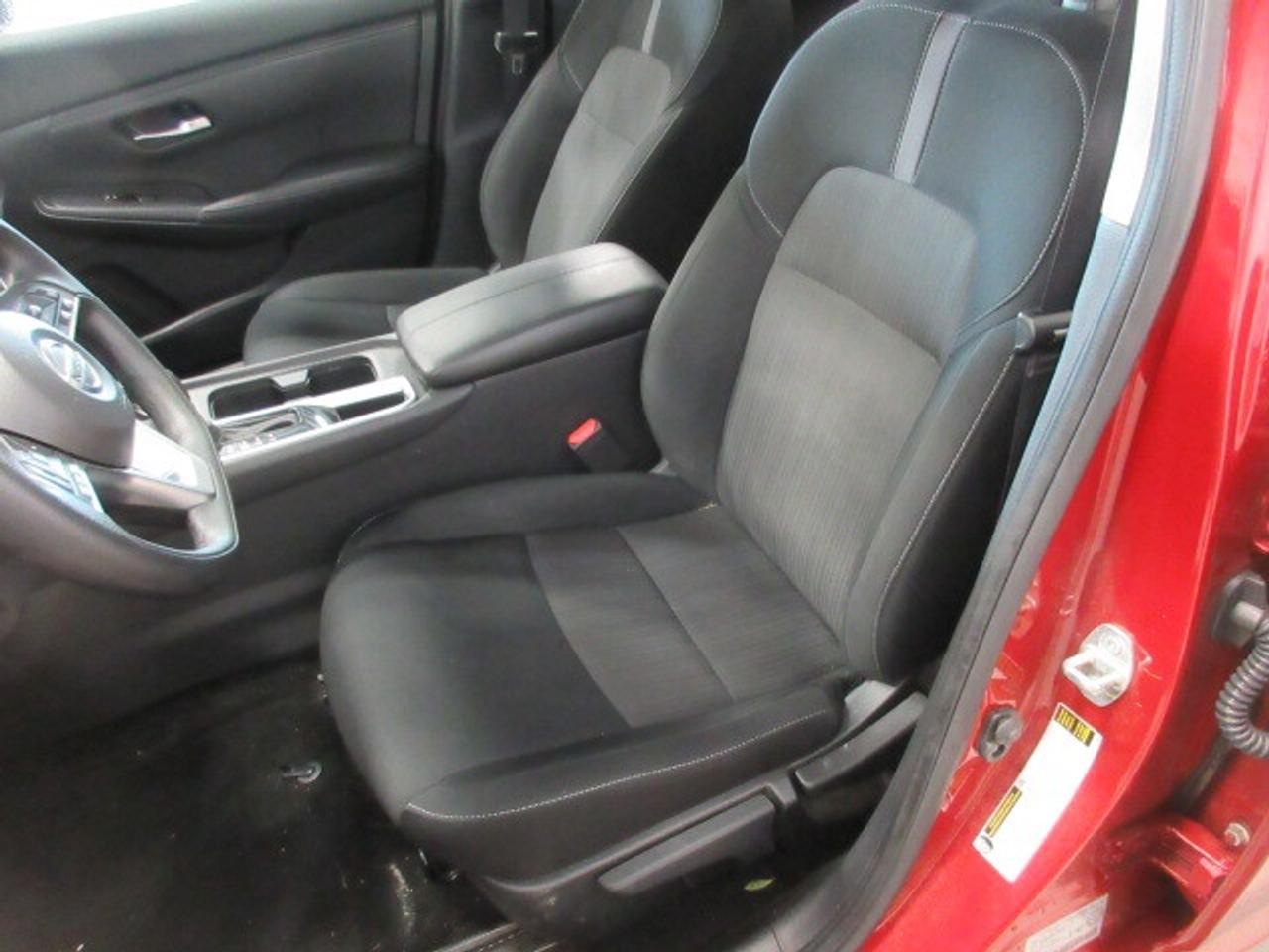 2023 Nissan Sentra SV, ROOF, HTD. SEATS, ALLOYS, APPLE/ANDROID, 11K! Photo