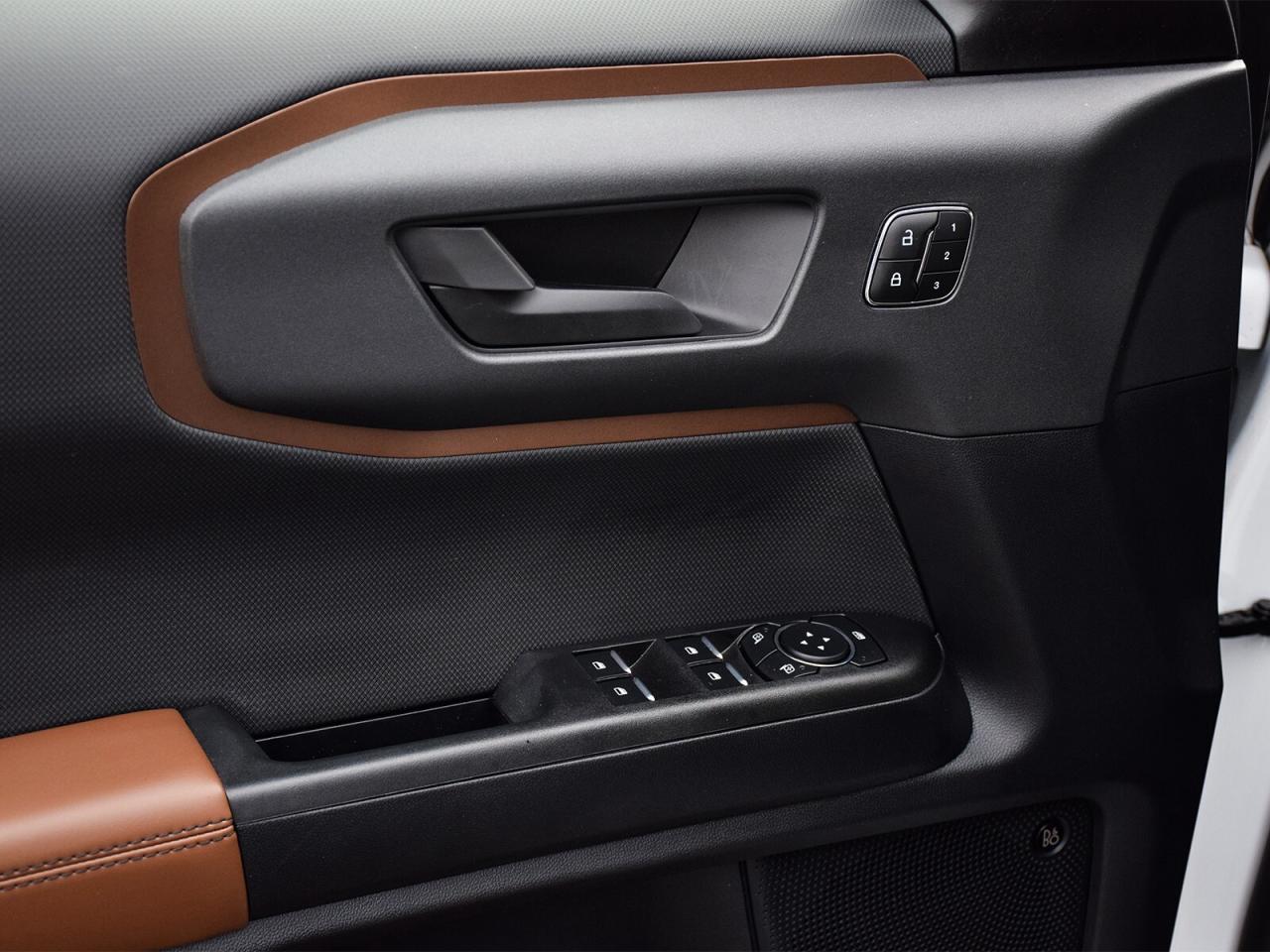 2024 Ford Bronco Sport 2.0L  PREMIUM PKG   MOONROOF   CO-PILOT   TOW PKG Photo