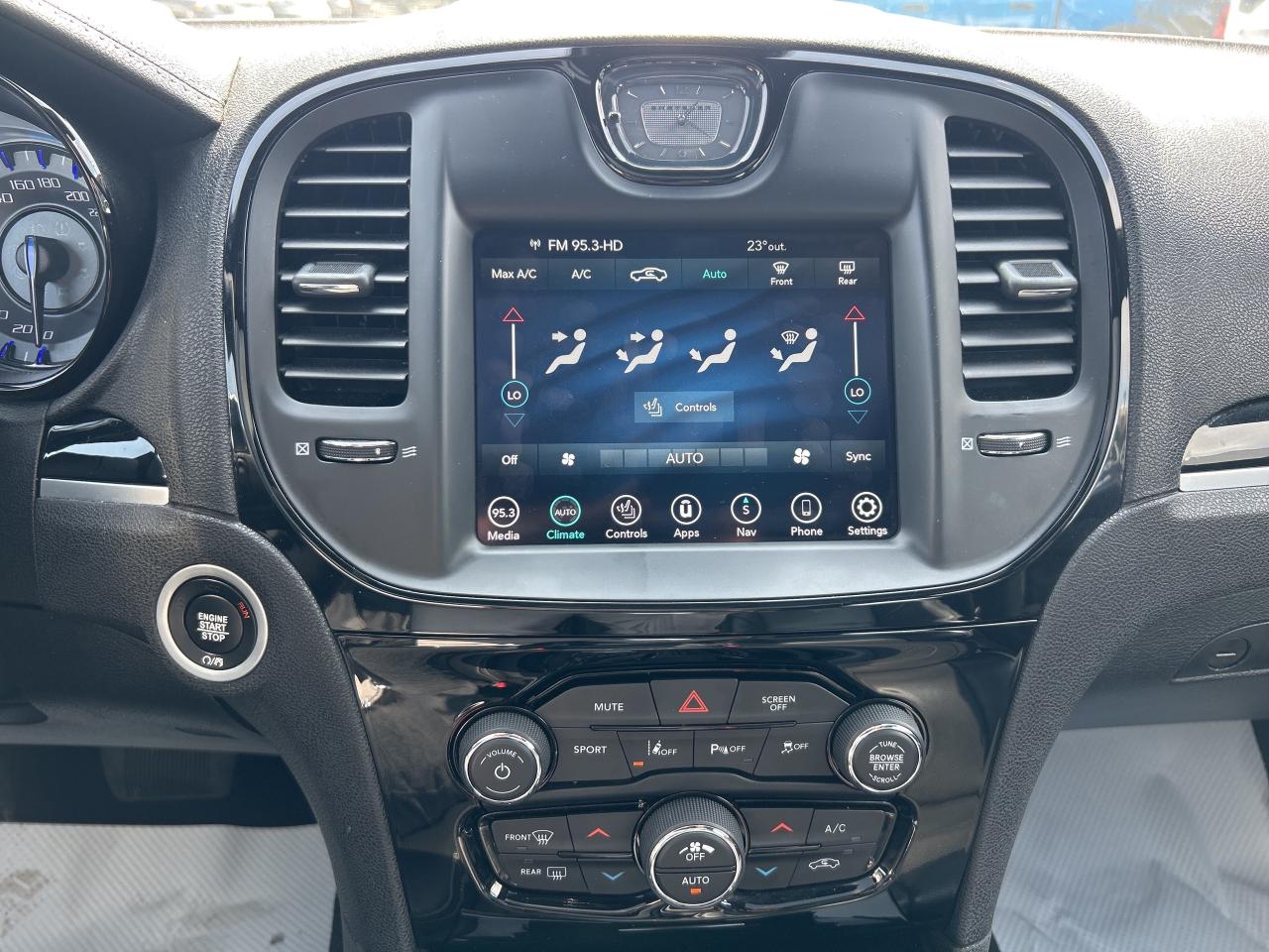 2023 Chrysler 300 300S w/SafetyTec Plus Group, Heated/Cool Seats Photo