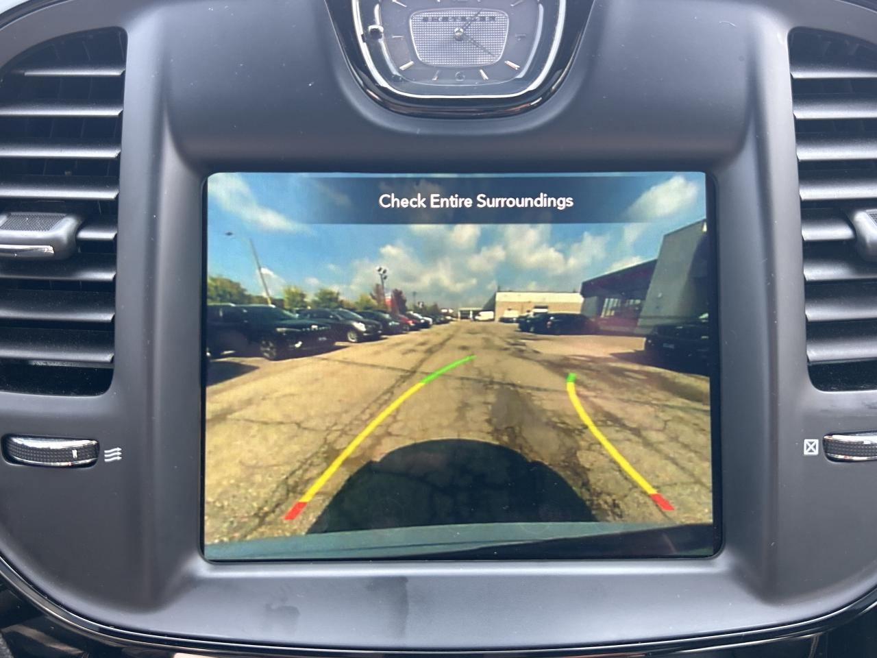 2023 Chrysler 300 300S w/SafetyTec Plus Group, Heated/Cool Seats Photo