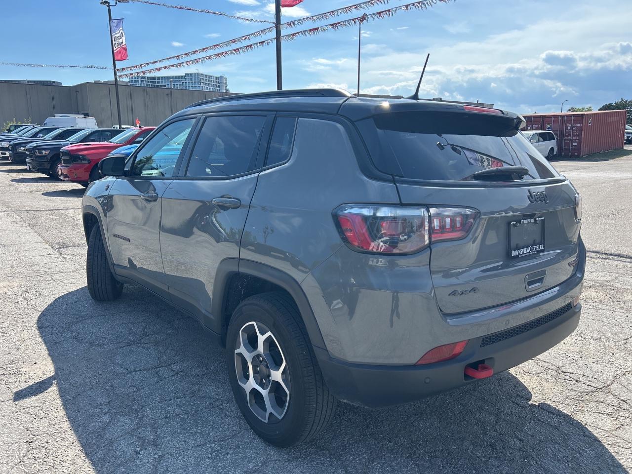 2022 Jeep Compass Trailhawk, Park Assist, Blind Spot Alert, Car Play Photo