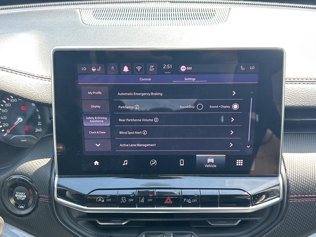 2022 Jeep Compass Trailhawk, Park Assist, Blind Spot Alert, Car Play Photo