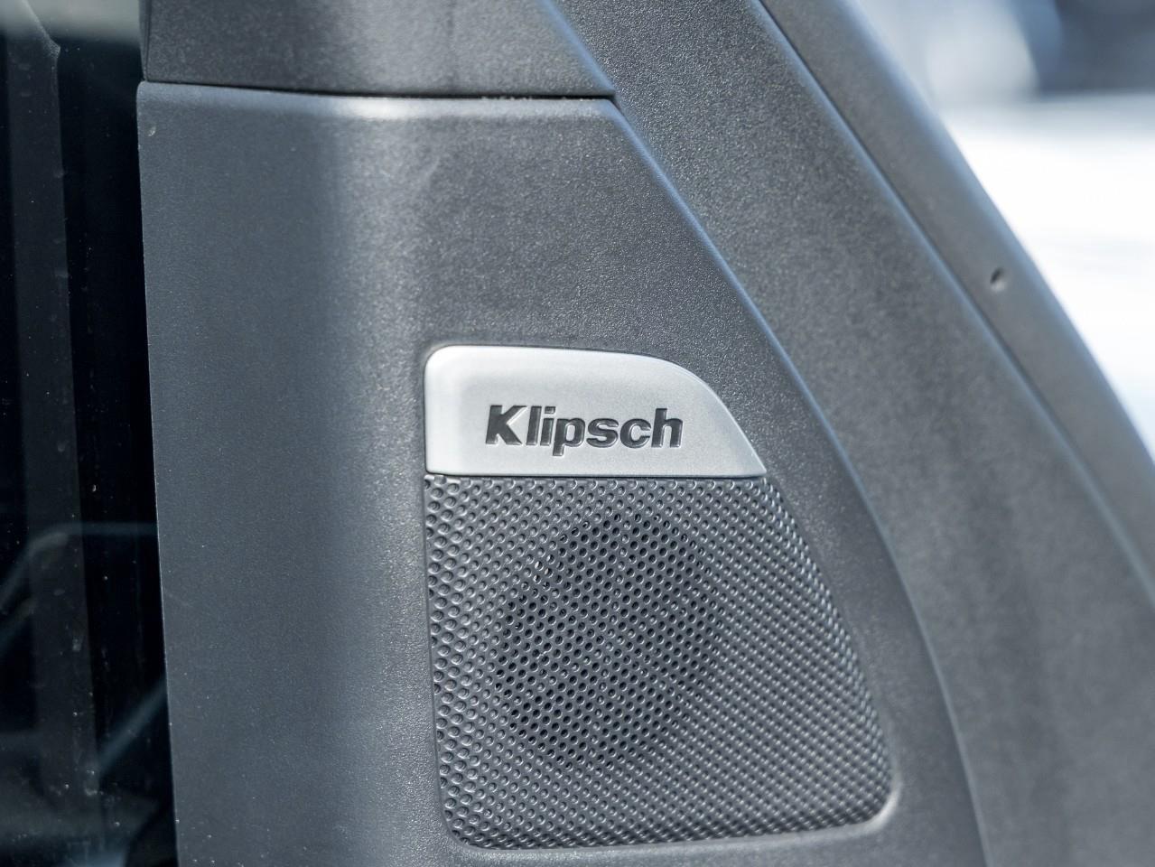 2025 Nissan Armada Platinum Reserve Photo