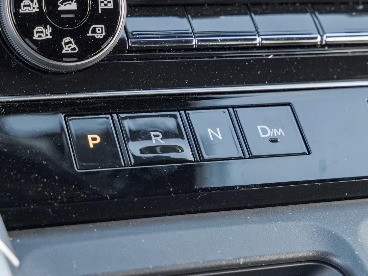 2025 Nissan Armada Platinum Reserve Photo