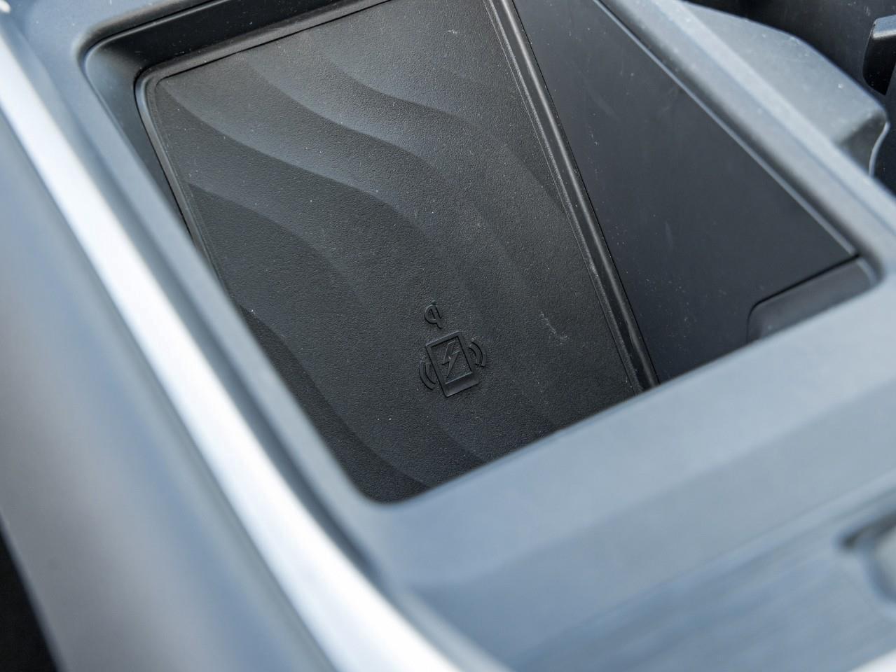 2025 Nissan Armada Platinum Reserve Photo