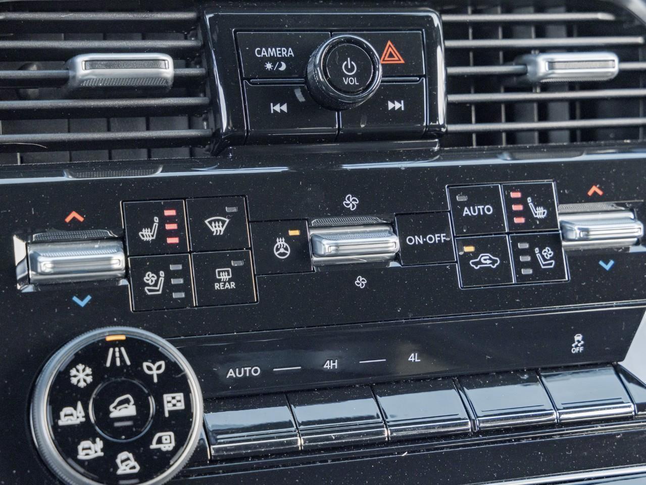 2025 Nissan Armada Platinum Reserve Photo