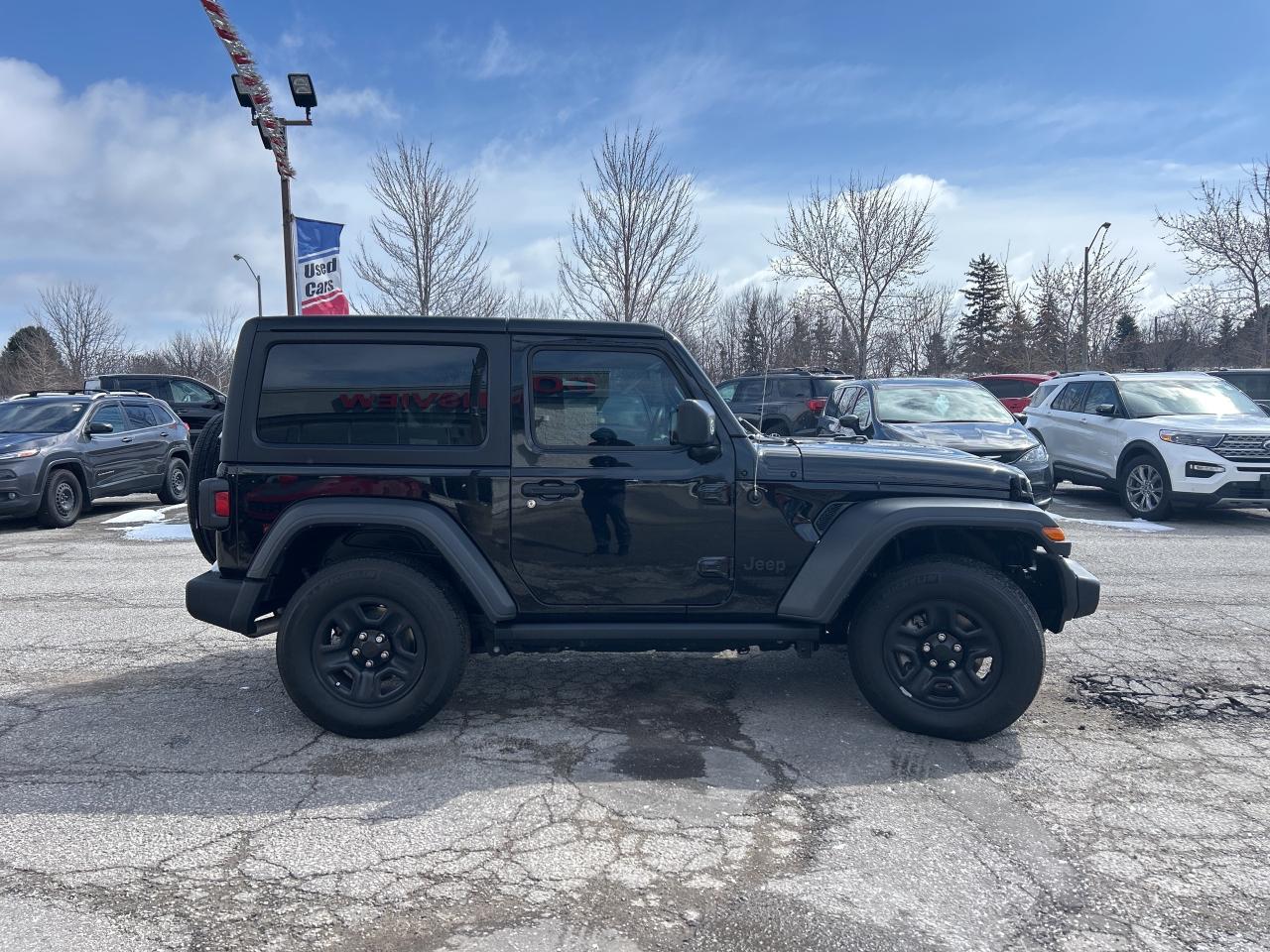 2023 Jeep Wrangler Sport 2 Door w/Hard Top, Apple CarPlay, A/C Photo3