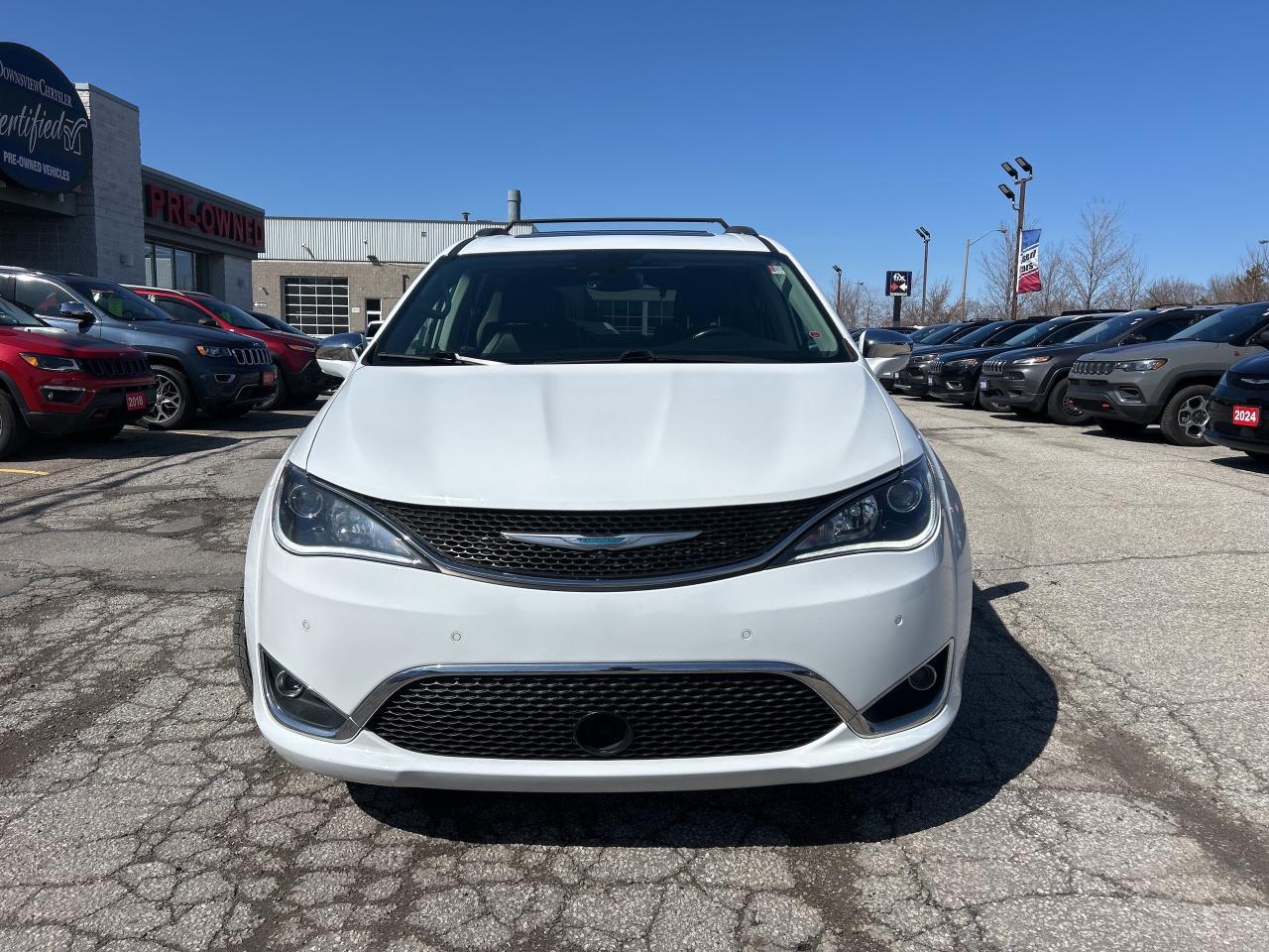 2020 Chrysler Pacifica Hybrid Limited w/Sunroof, Safety Pkg, 20 Spkrs, DVD Photo