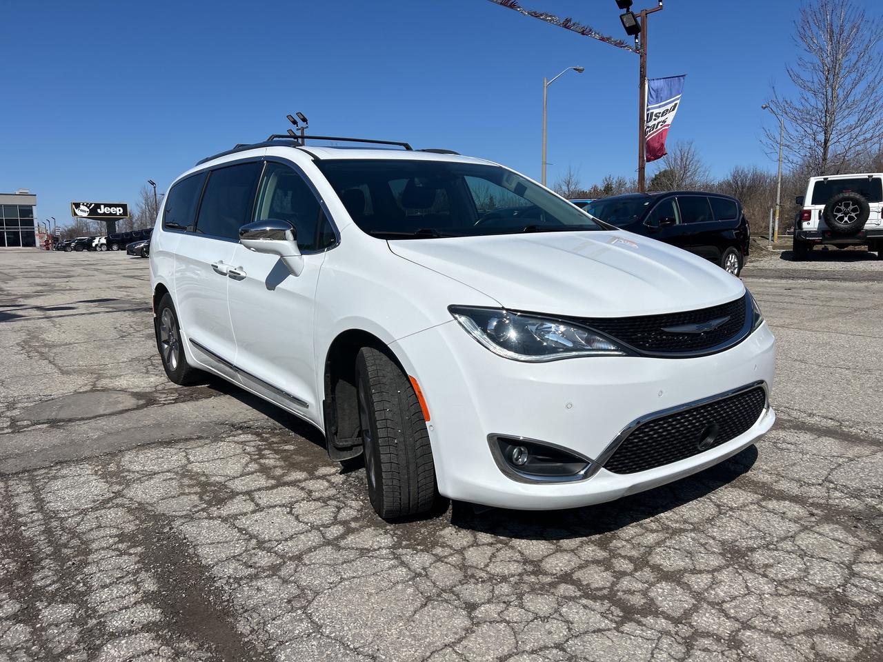 2020 Chrysler Pacifica Hybrid Limited w/Sunroof, Safety Pkg, 20 Spkrs, DVD Photo0
