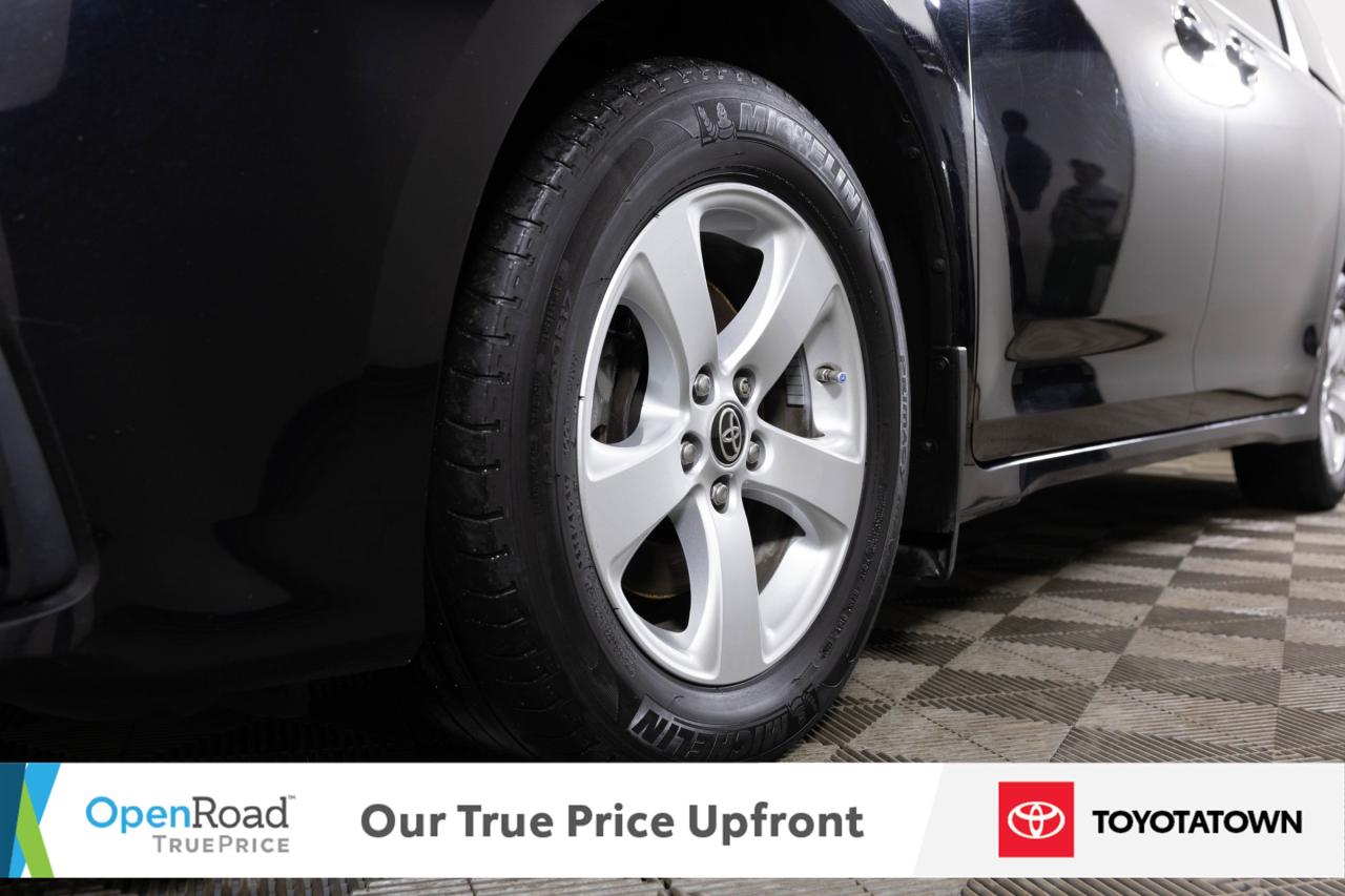 2020 Toyota Sienna LE! ACCIDENT FREE! ELIGIBLE FOR OPEN ROAD LEASING! Photo