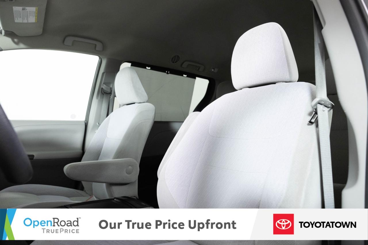 2020 Toyota Sienna LE! ACCIDENT FREE! ELIGIBLE FOR OPEN ROAD LEASING! Photo
