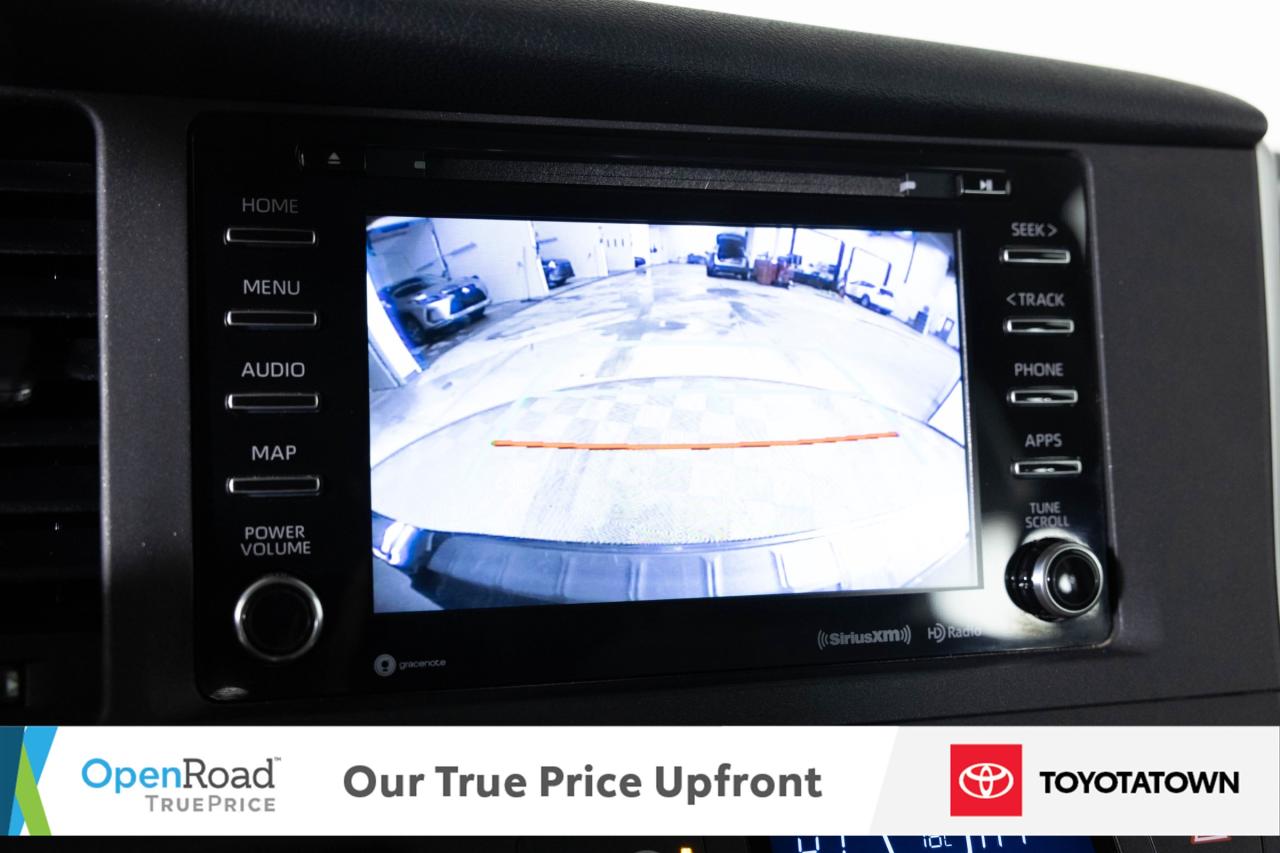 2020 Toyota Sienna LE! ACCIDENT FREE! ELIGIBLE FOR OPEN ROAD LEASING! Photo