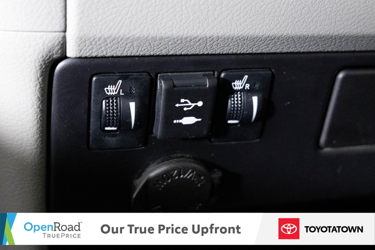 2020 Toyota Sienna LE! ACCIDENT FREE! ELIGIBLE FOR OPEN ROAD LEASING! Photo