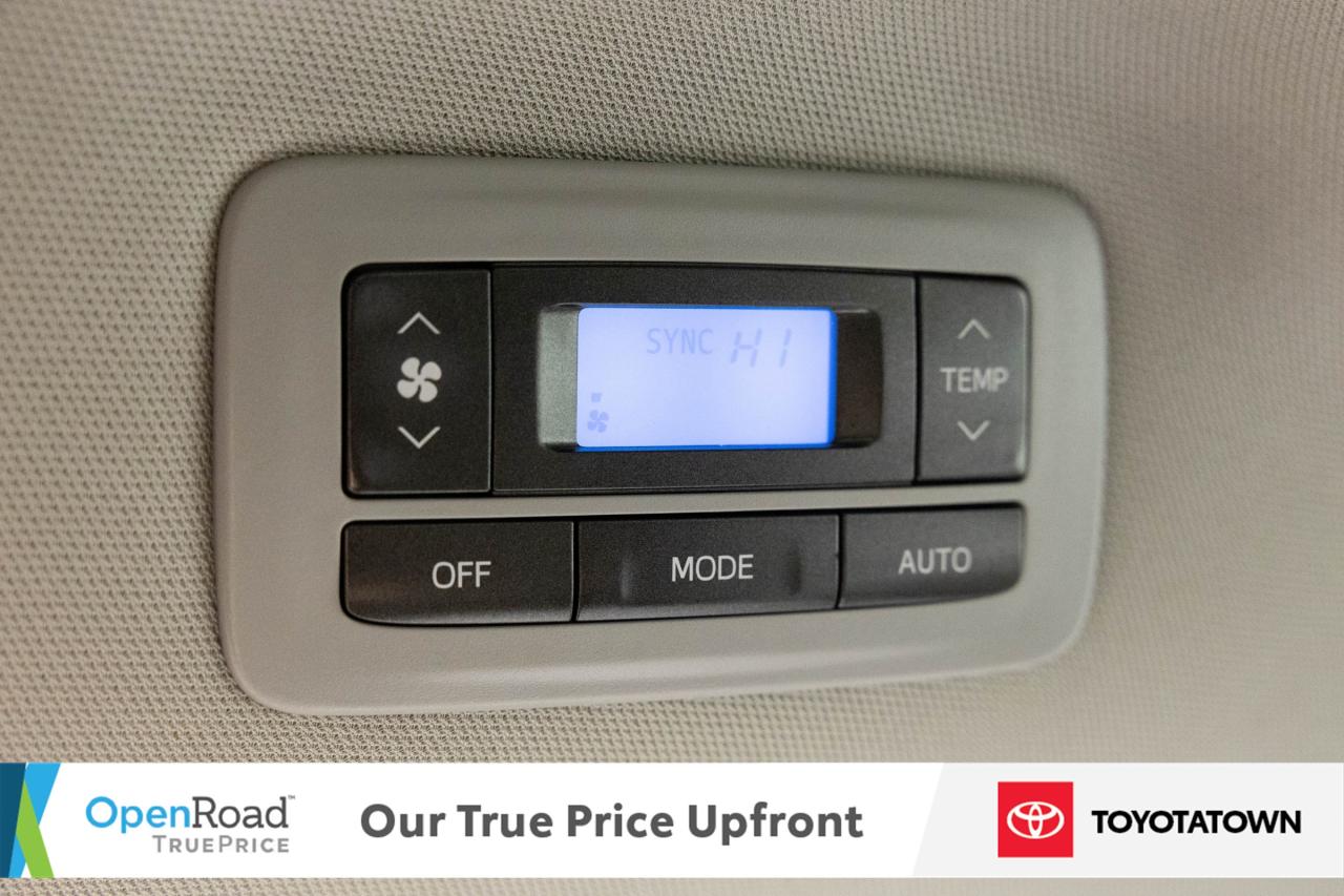 2020 Toyota Sienna LE! ACCIDENT FREE! ELIGIBLE FOR OPEN ROAD LEASING! Photo