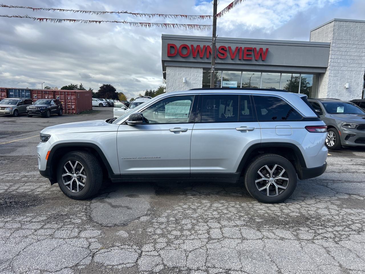 2024 Jeep Grand Cherokee Limited 4x4 w/NAV, Leather, Adaptive Cruise Photo