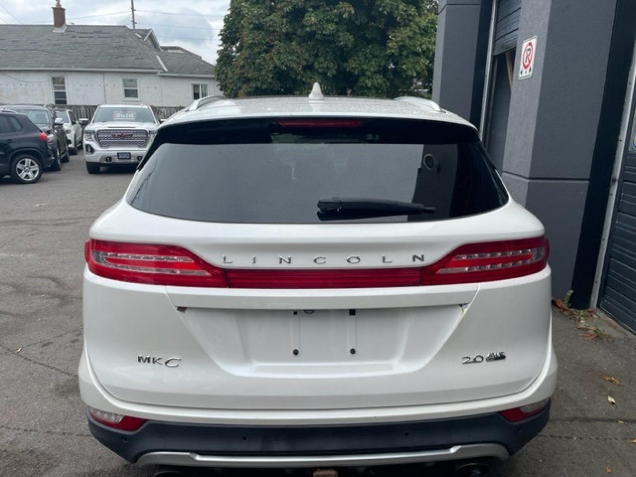 2015 Lincoln MKC AWD, PANO ROOF, NAVIGATION, AFFORDABLE ELEGANCE!! Photo