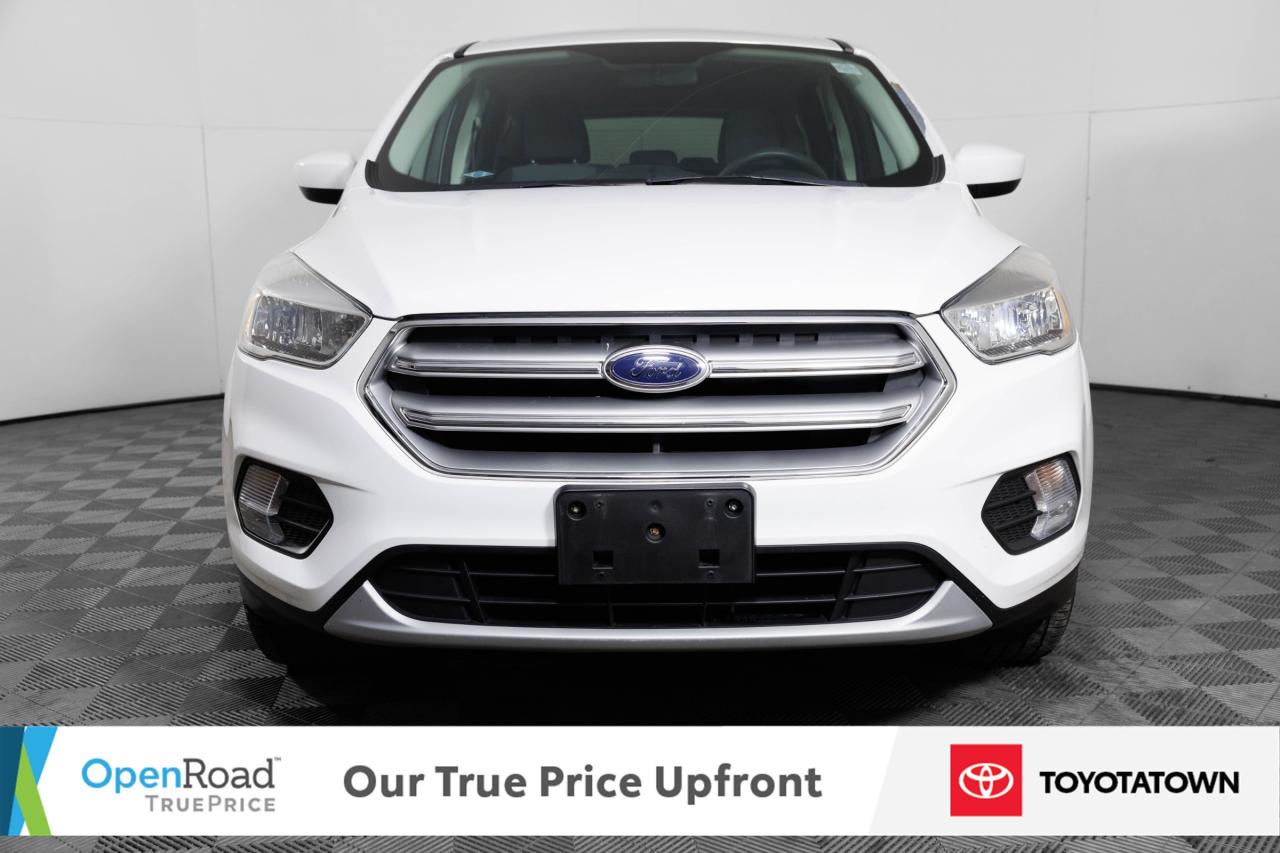 2017 Ford Escape SE! LOADED! LOW MILEAGE! Photo