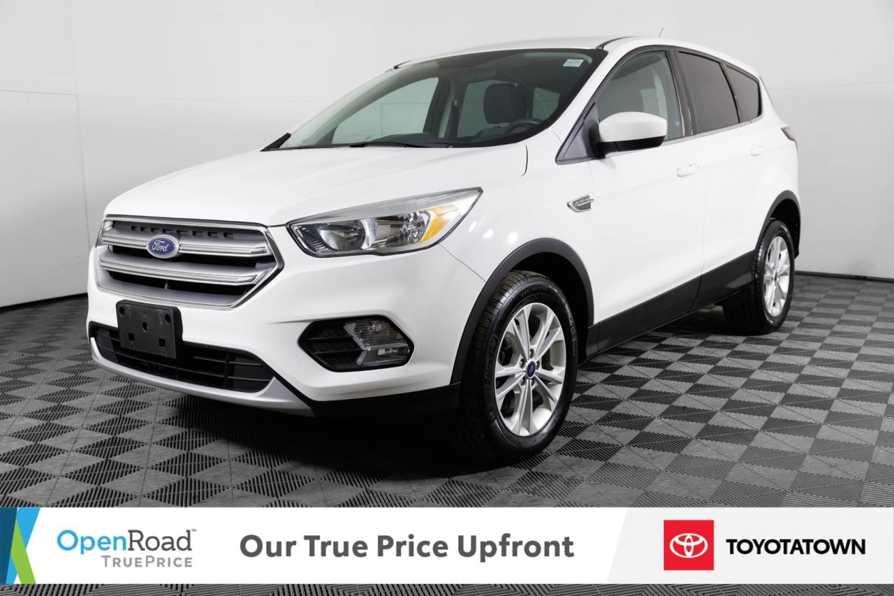 2017 Ford Escape SE! LOADED! LOW MILEAGE! Photo0