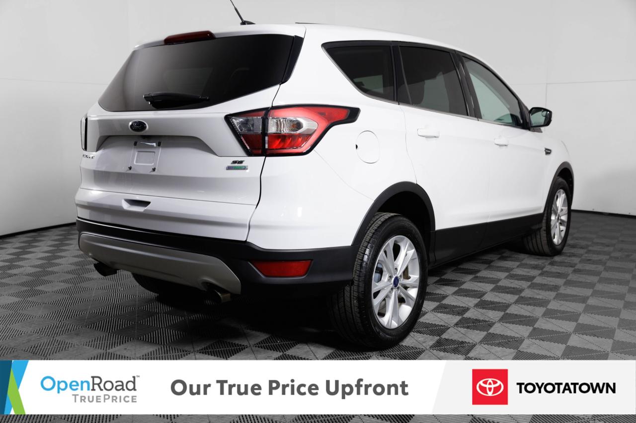 2017 Ford Escape SE! LOADED! LOW MILEAGE! Photo