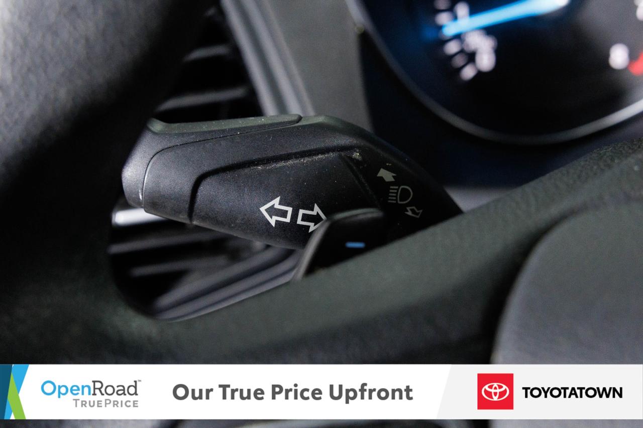 2017 Ford Escape SE! LOADED! LOW MILEAGE! Photo