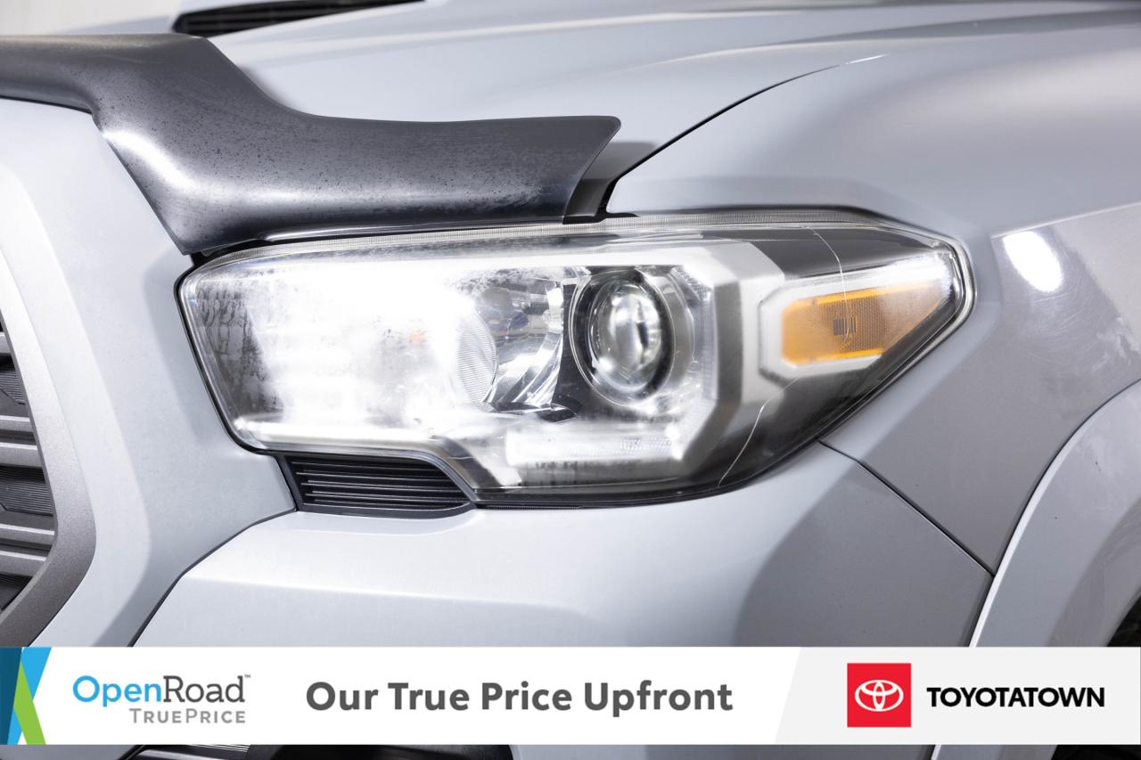 2021 Toyota Tacoma TRD SPORT PREMIUM! ACCIDENT FREE! ELIGIBLE FOR OPE Photo
