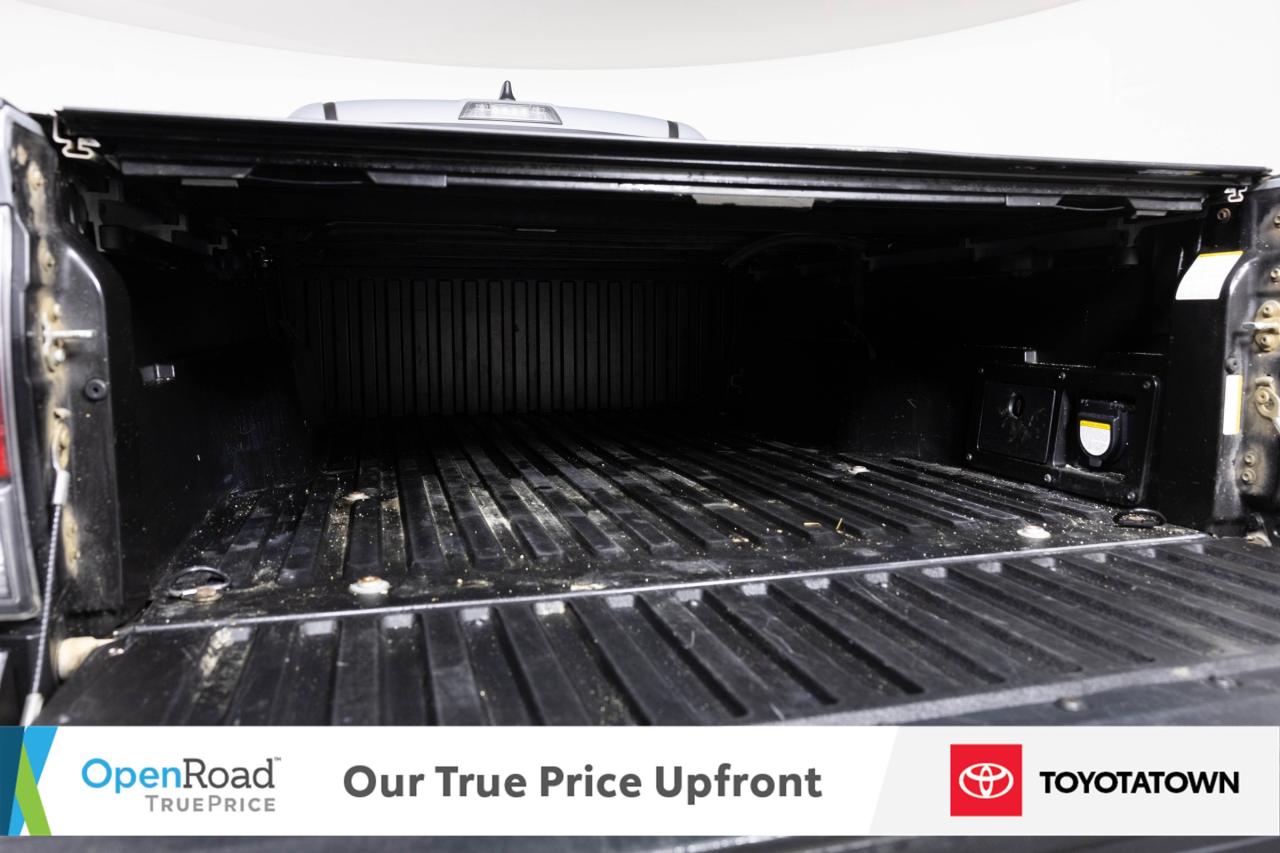 2021 Toyota Tacoma TRD SPORT PREMIUM! ACCIDENT FREE! ELIGIBLE FOR OPE Photo