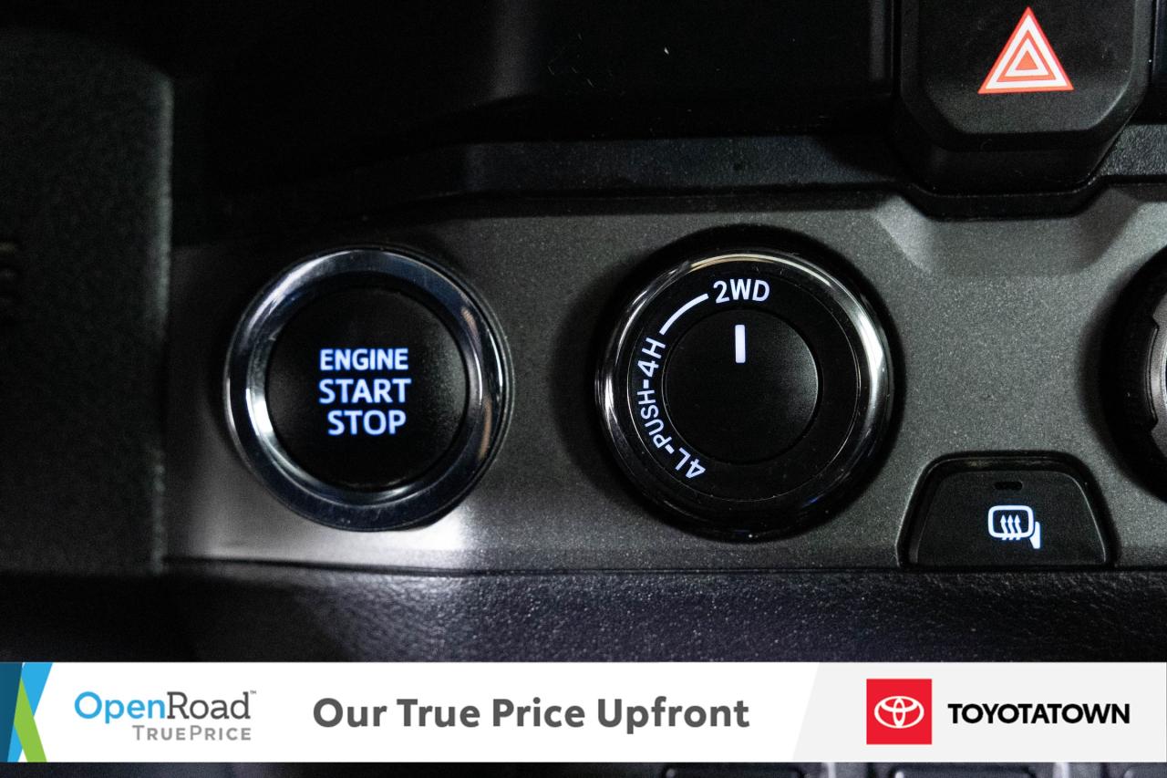 2021 Toyota Tacoma TRD SPORT PREMIUM! ACCIDENT FREE! ELIGIBLE FOR OPE Photo