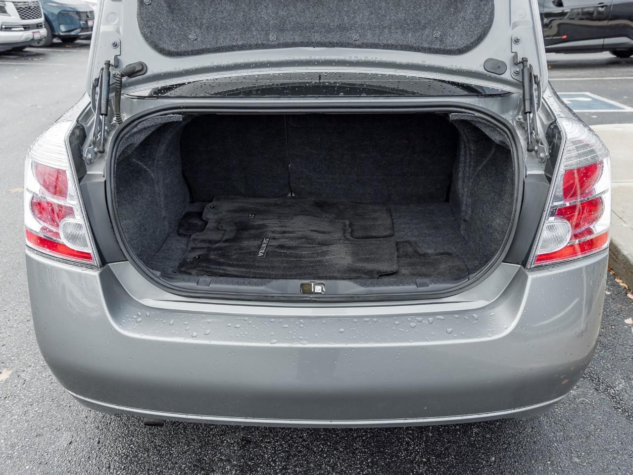 2012 Nissan Sentra 2.0 Photo