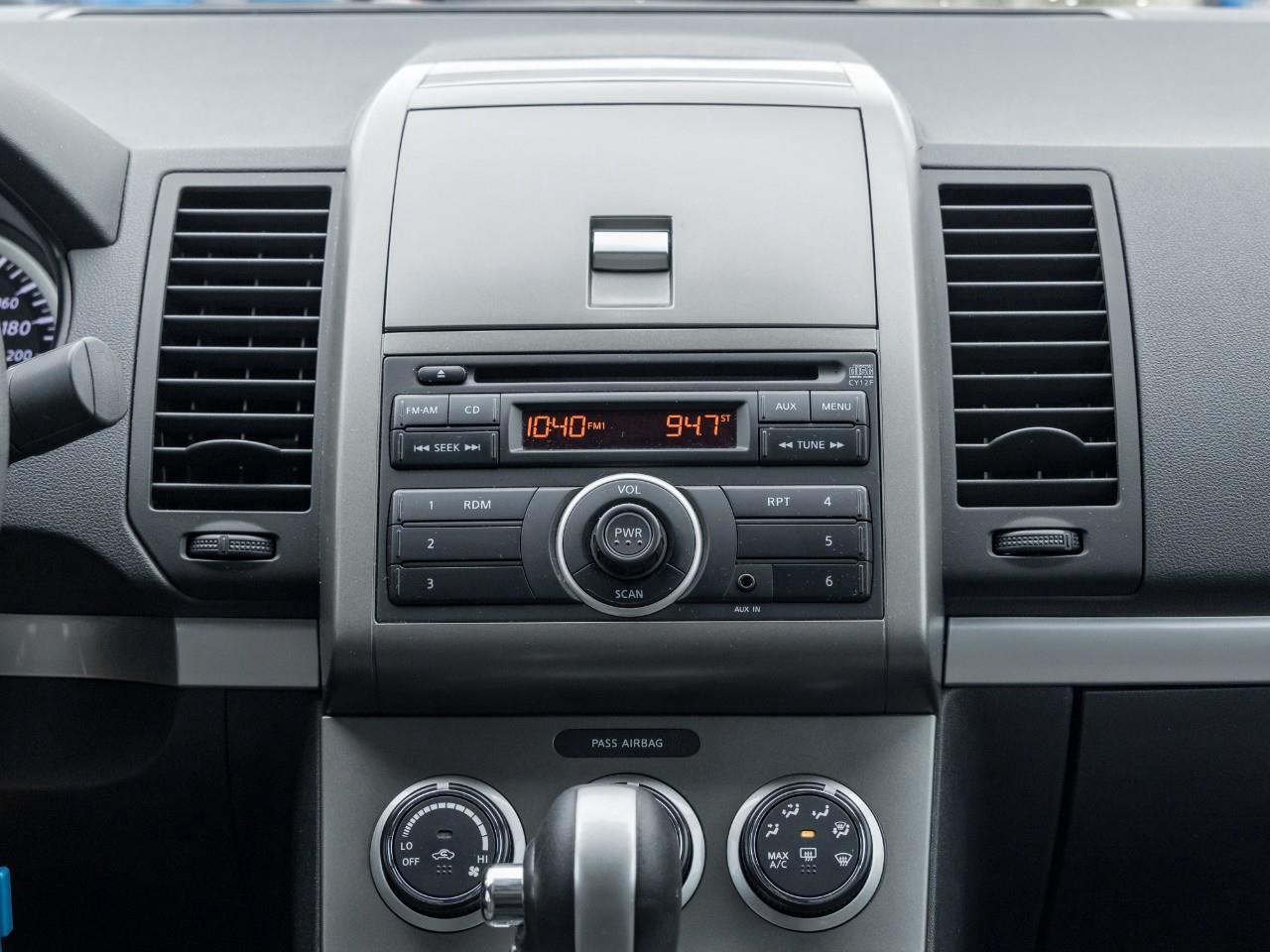 2012 Nissan Sentra 2.0 Photo