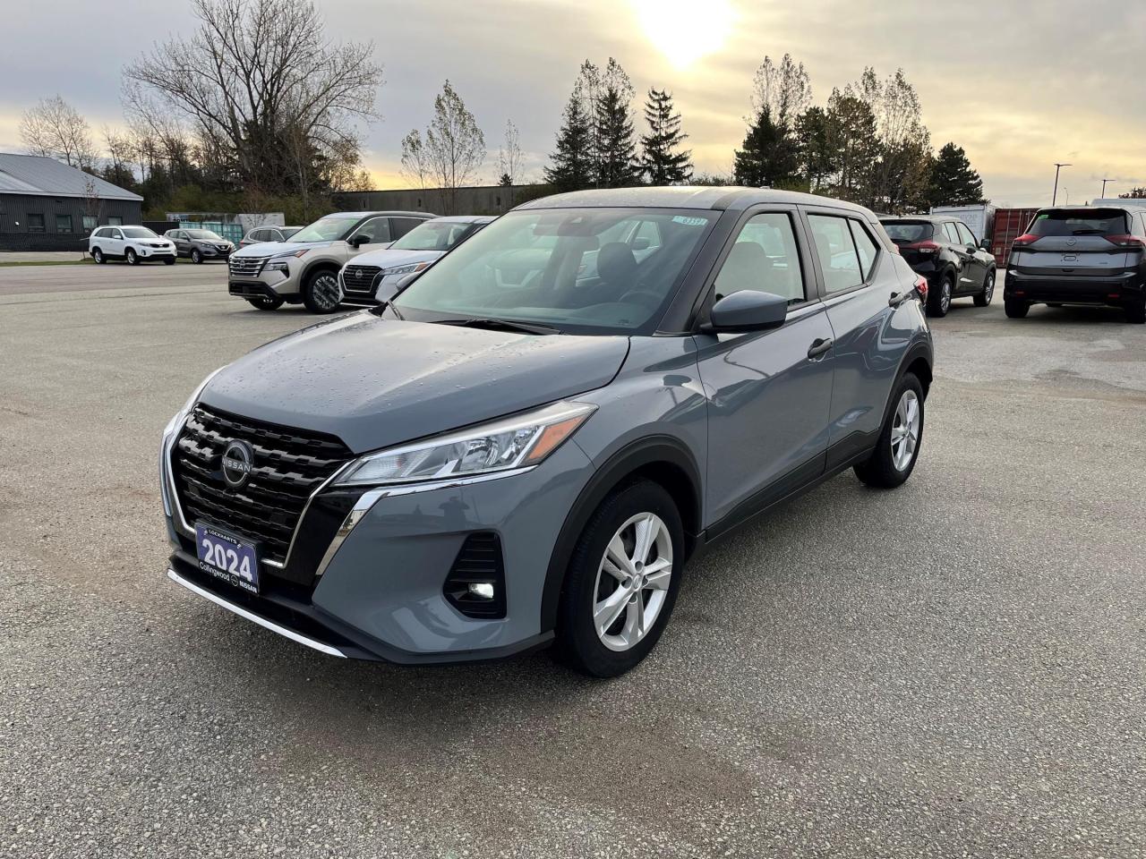 2024 Nissan Kicks S FWD Photo2