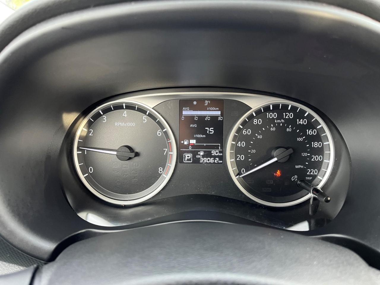 2024 Nissan Kicks S FWD Photo