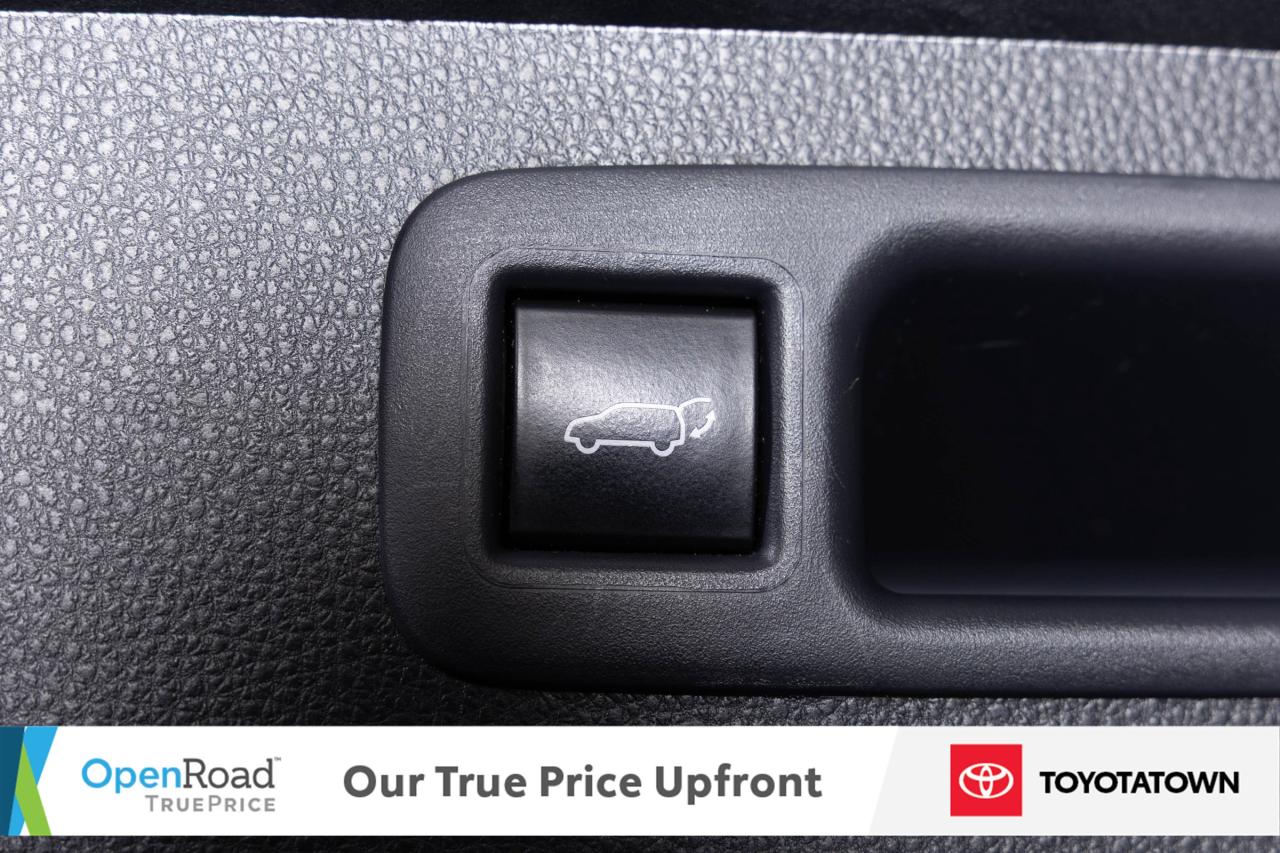 2022 Toyota Highlander XLE! CERTIFIED PRE OWNED! ELIGIBLE FOR OPEN ROAD L Photo