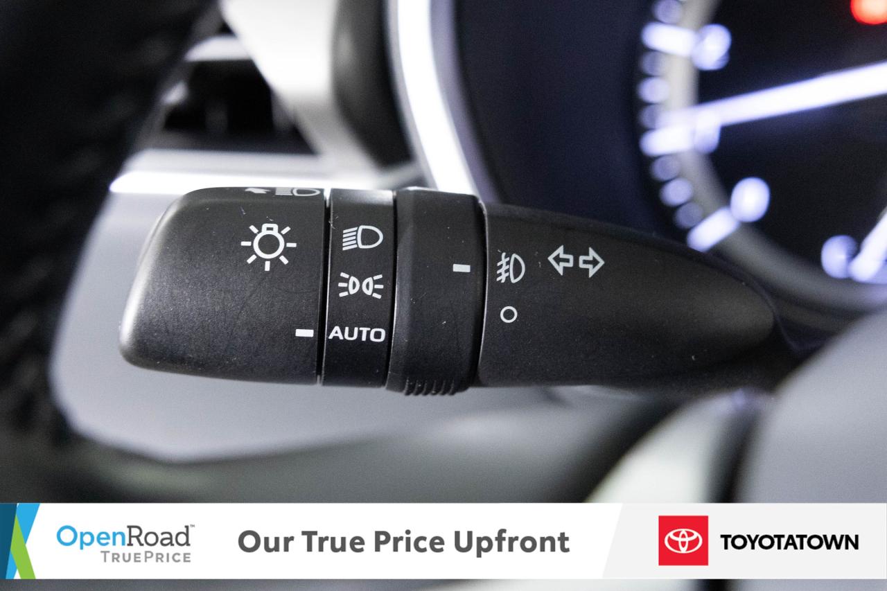 2022 Toyota Highlander XLE! CERTIFIED PRE OWNED! ELIGIBLE FOR OPEN ROAD L Photo