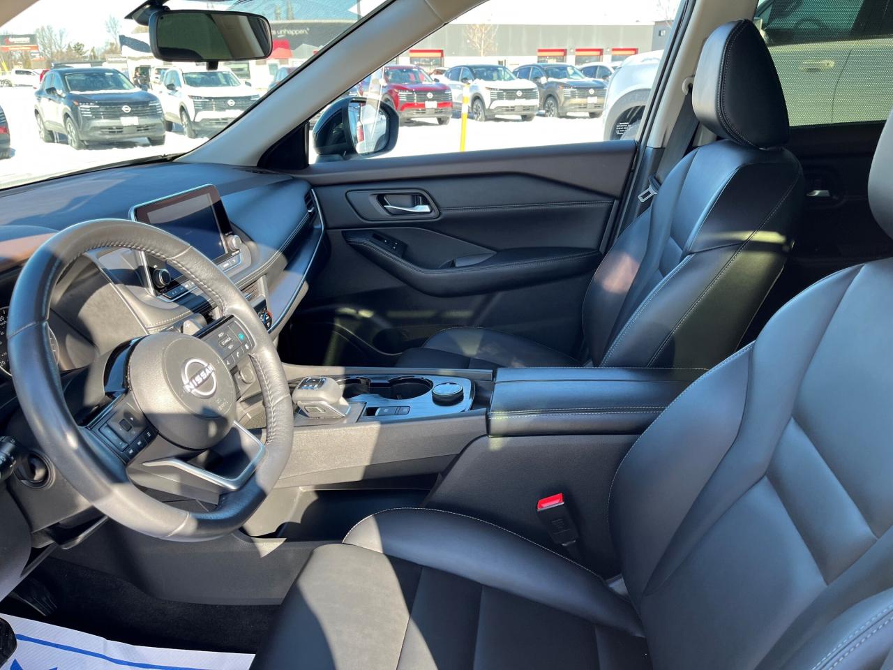 2023 Nissan Rogue Midnight Edition AWD Photo