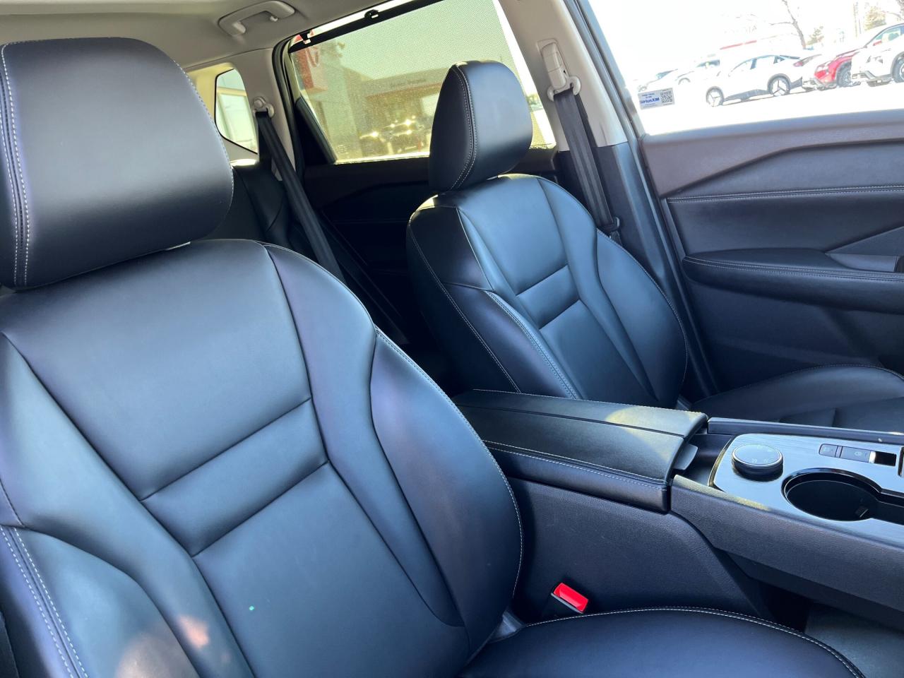 2023 Nissan Rogue Midnight Edition AWD Photo