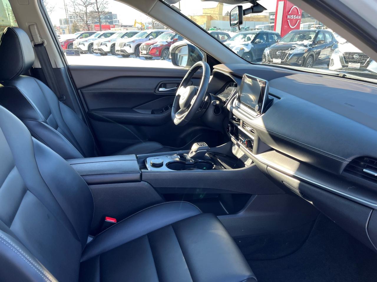 2023 Nissan Rogue Midnight Edition AWD Photo