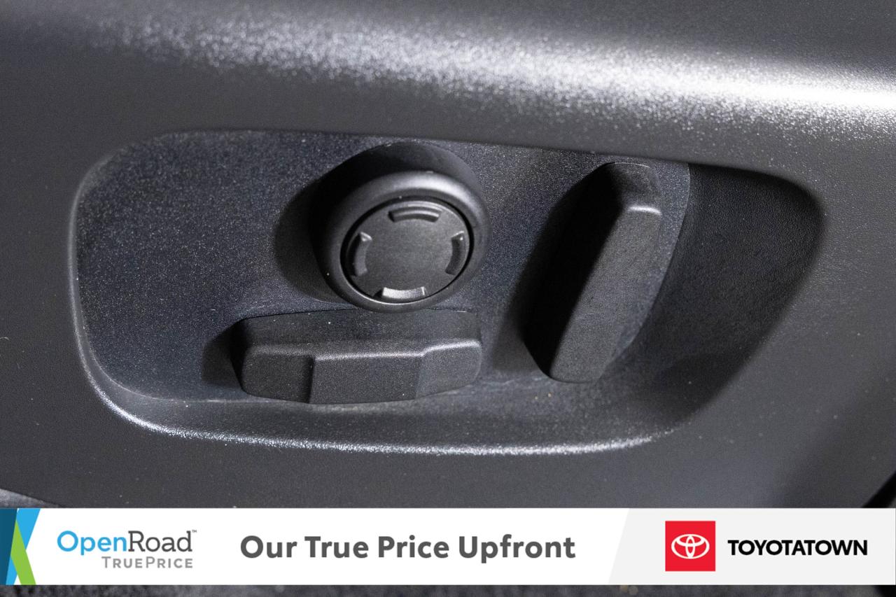 2020 Land Rover Discovery Sport R-DYNAMIC SE! LOADED! ACCIDENT FREE! ELIGIBLE FOR Photo