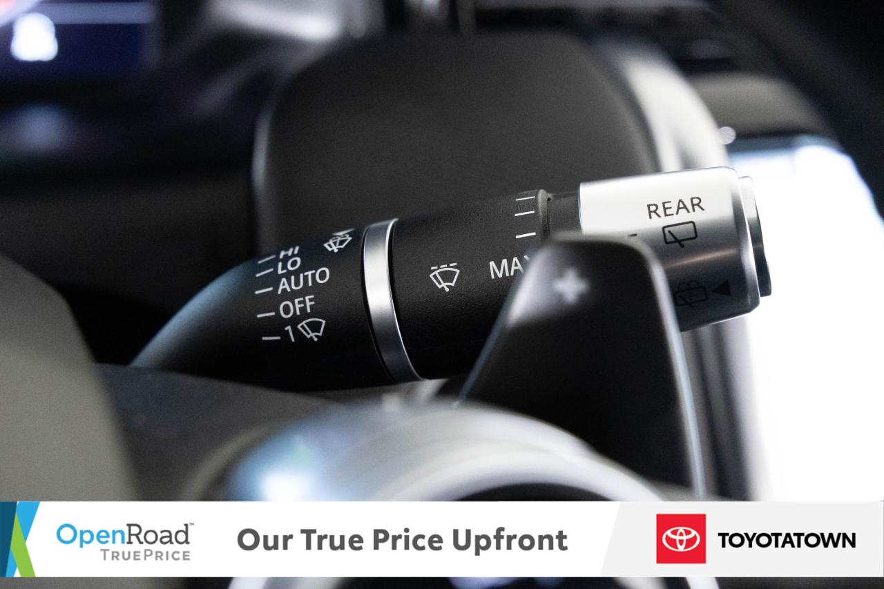 2020 Land Rover Discovery Sport R-DYNAMIC SE! LOADED! ACCIDENT FREE! ELIGIBLE FOR Photo