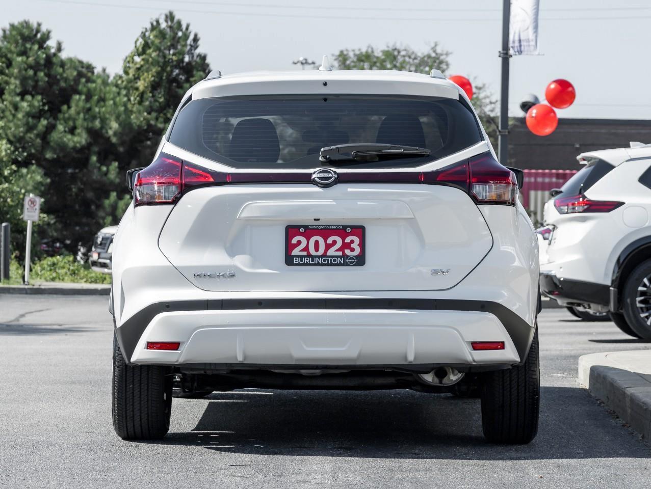 2023 Nissan Kicks SV Photo