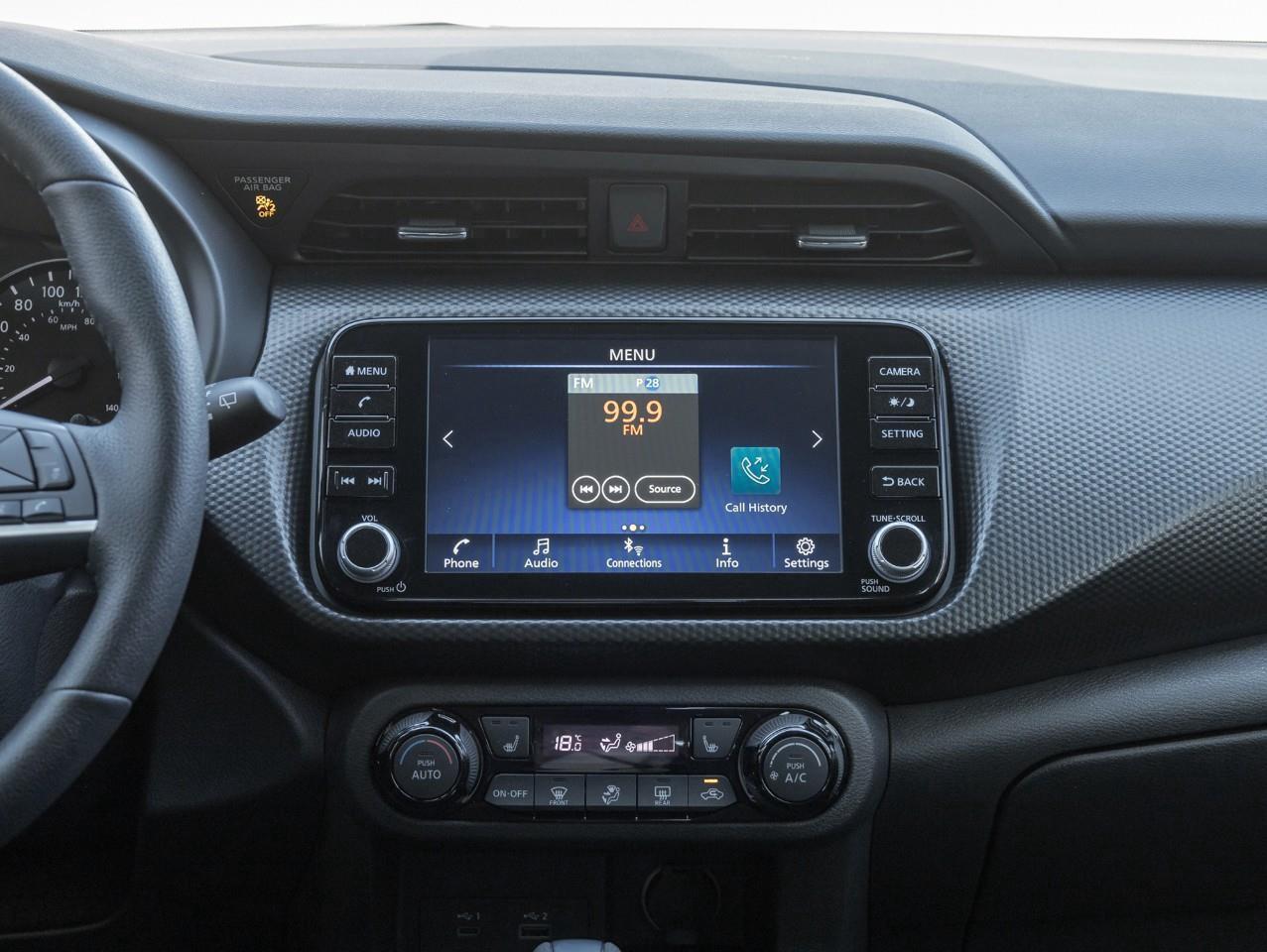 2023 Nissan Kicks SV Photo